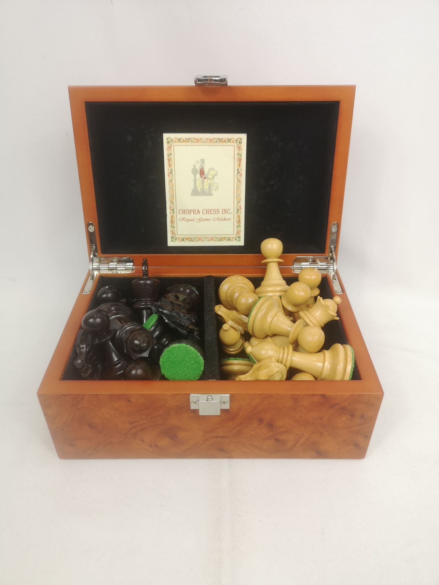 Chopra chess set in box