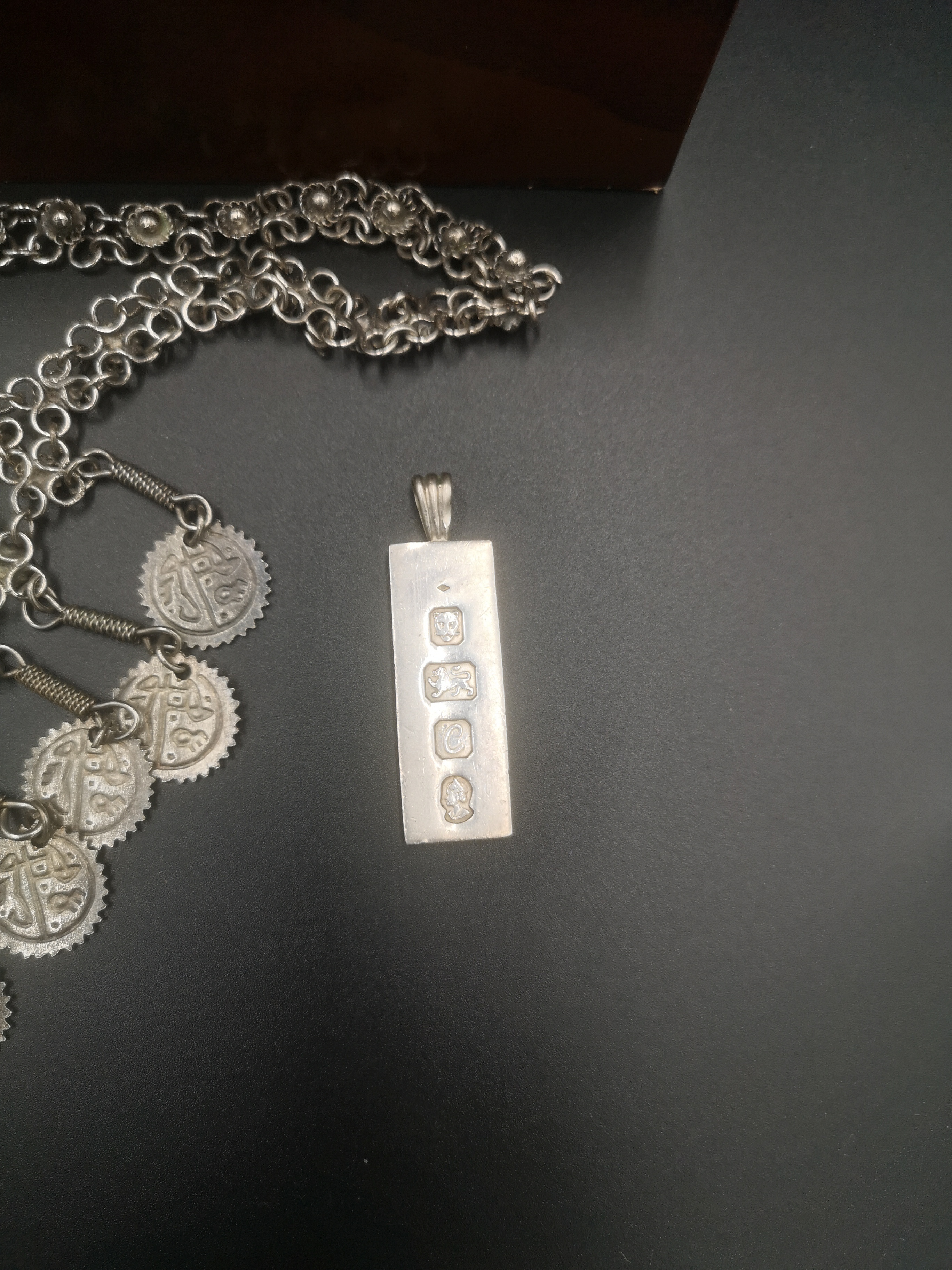 Quantity of silver and white metal jewellery - Image 5 of 6