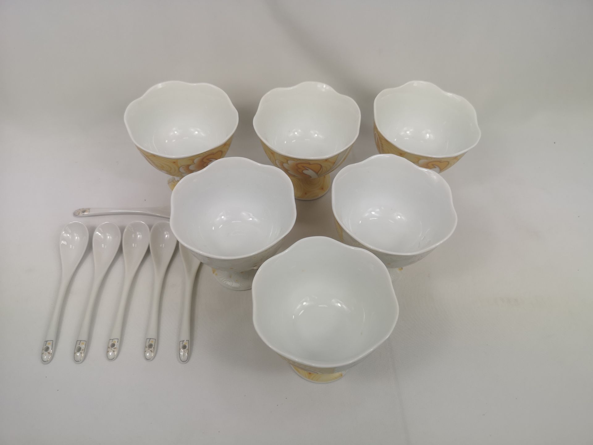 Six Japanese Yamasen porcelain ice cream bowls - Bild 3 aus 5