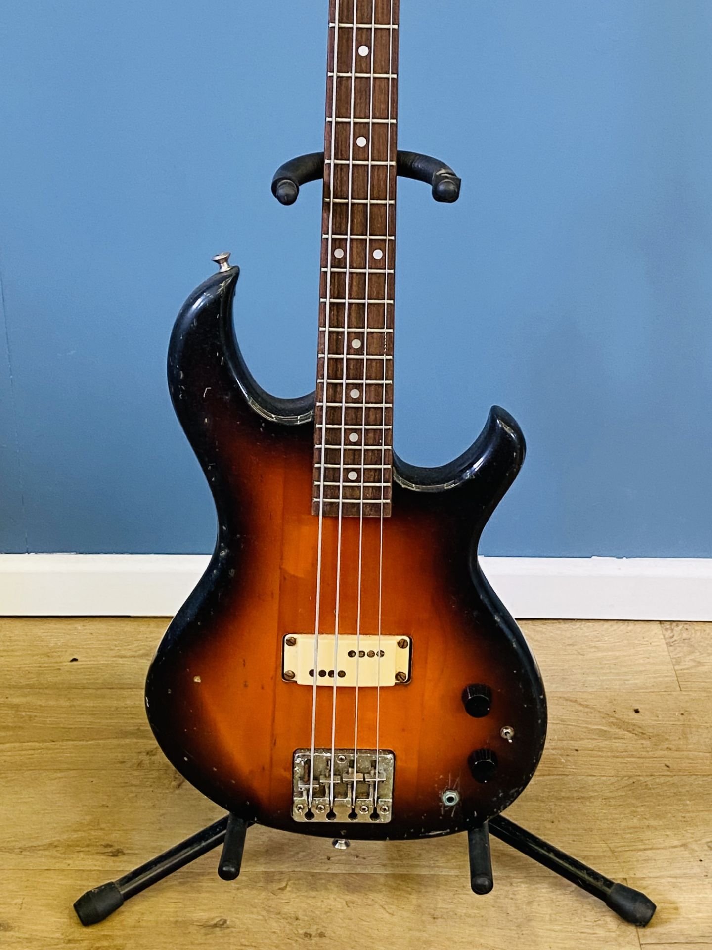 Aria Pro II SB 400 bass guitar made in Japan - Image 4 of 5