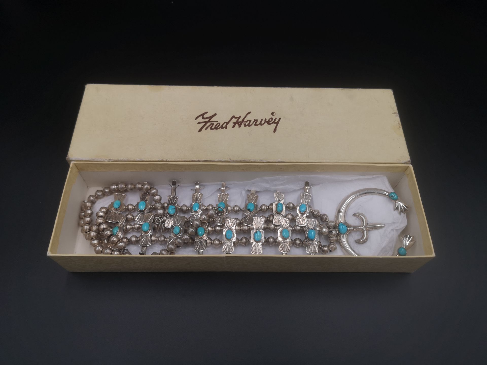Fred Harvey silver and turquoise 'squash blossom' necklace - Image 3 of 6