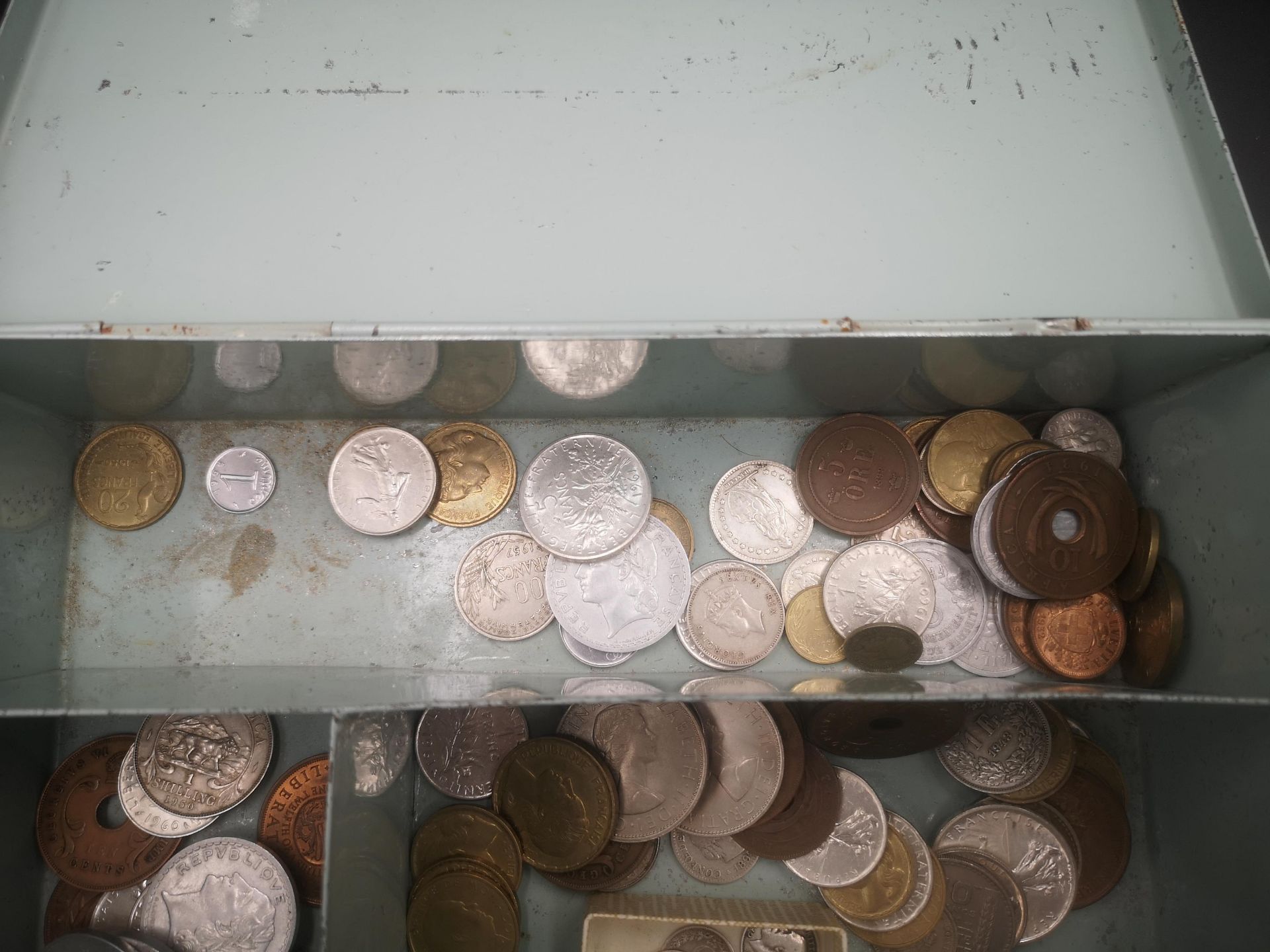 Quantity of coins - Image 2 of 4