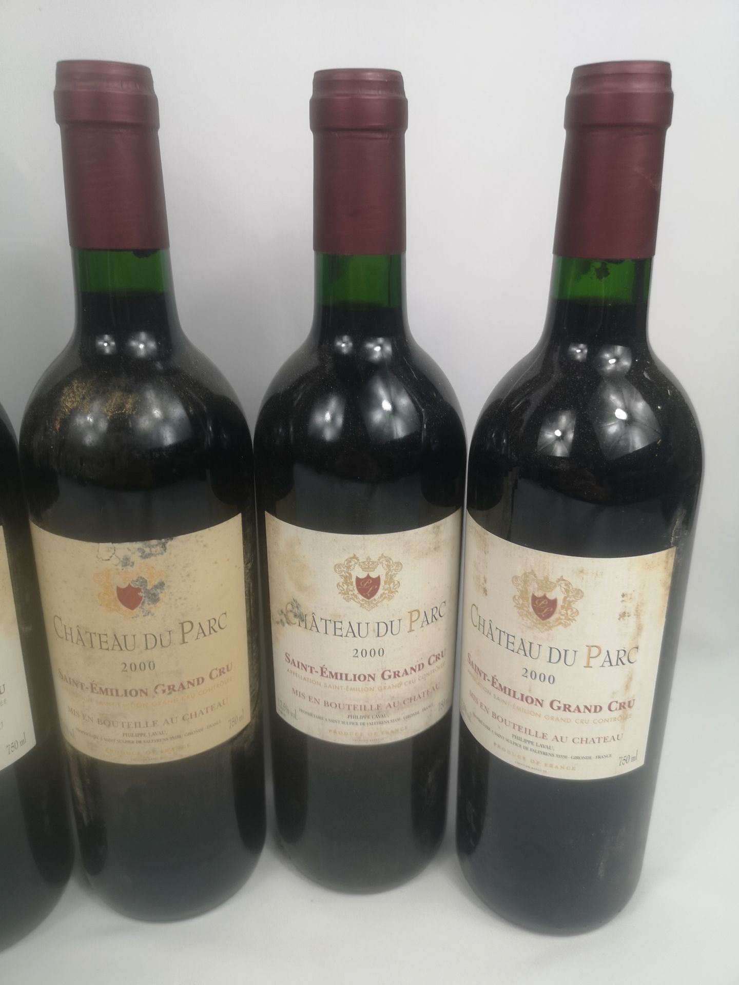 Nine 75cl bottles of Château du Parc Saint-Emilion Grand Cru 2000. - Image 4 of 5
