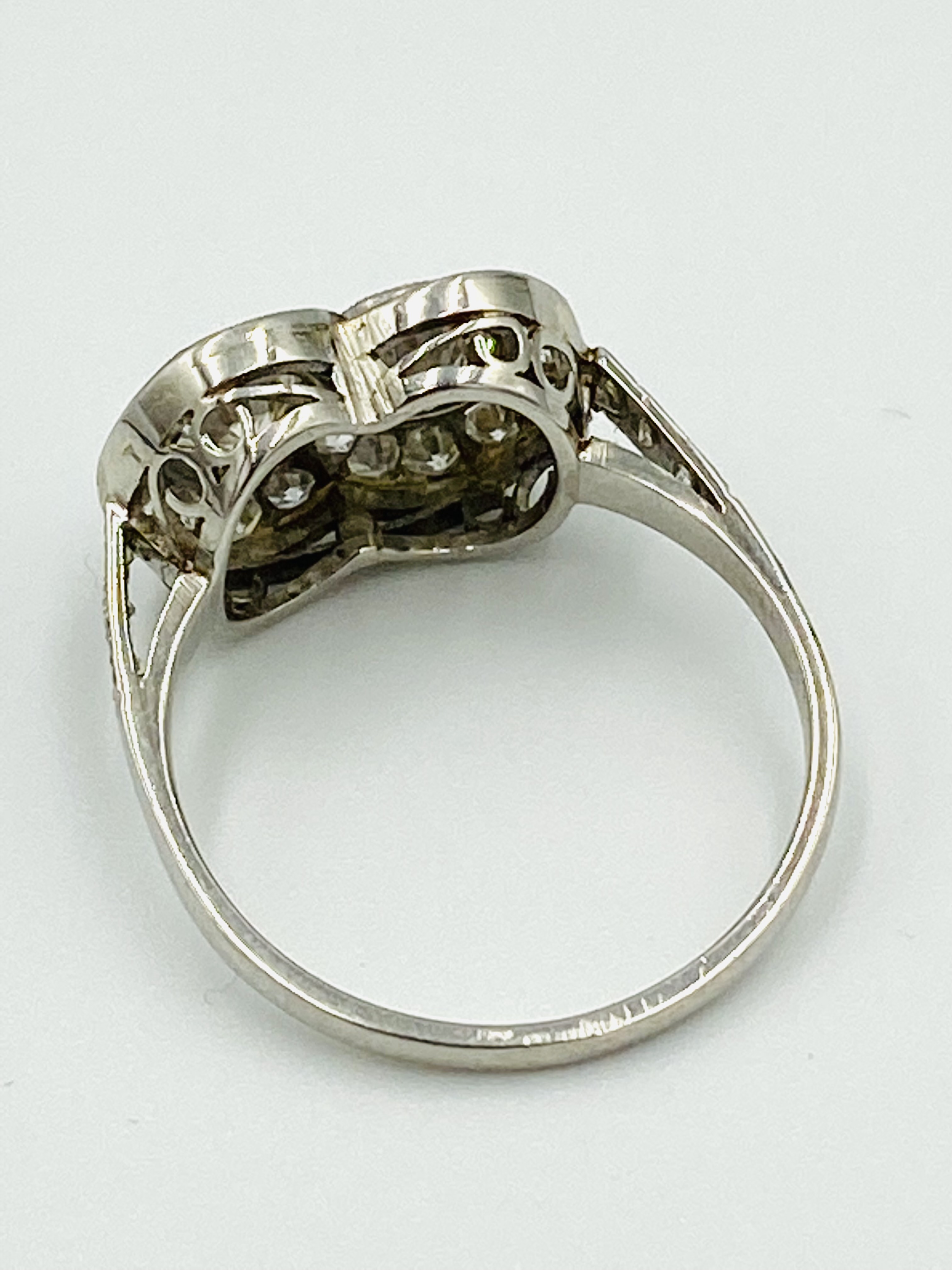 18ct white gold and diamond ring - Image 4 of 4