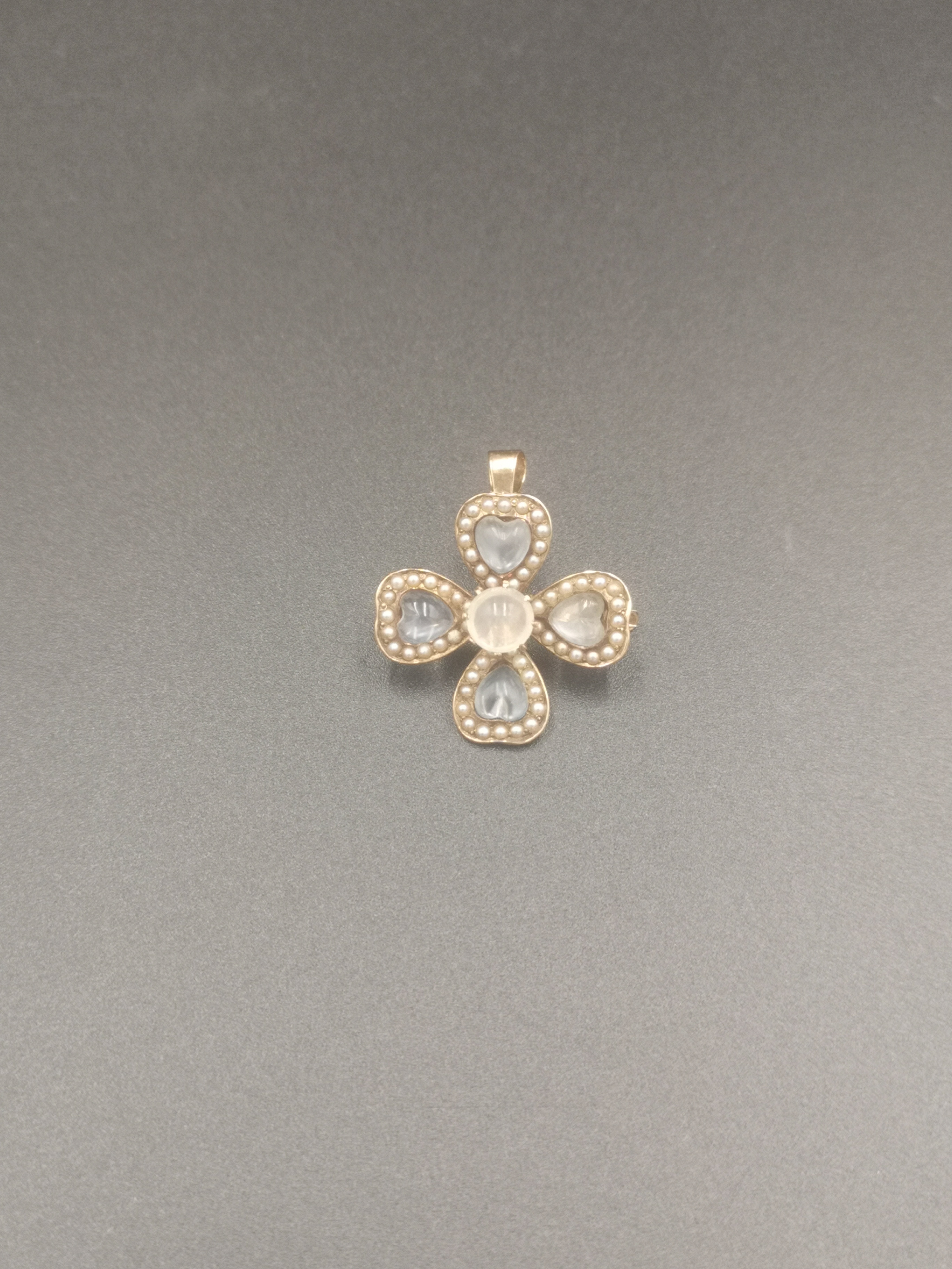 Gold flower pendant set with moonstone - Image 6 of 6
