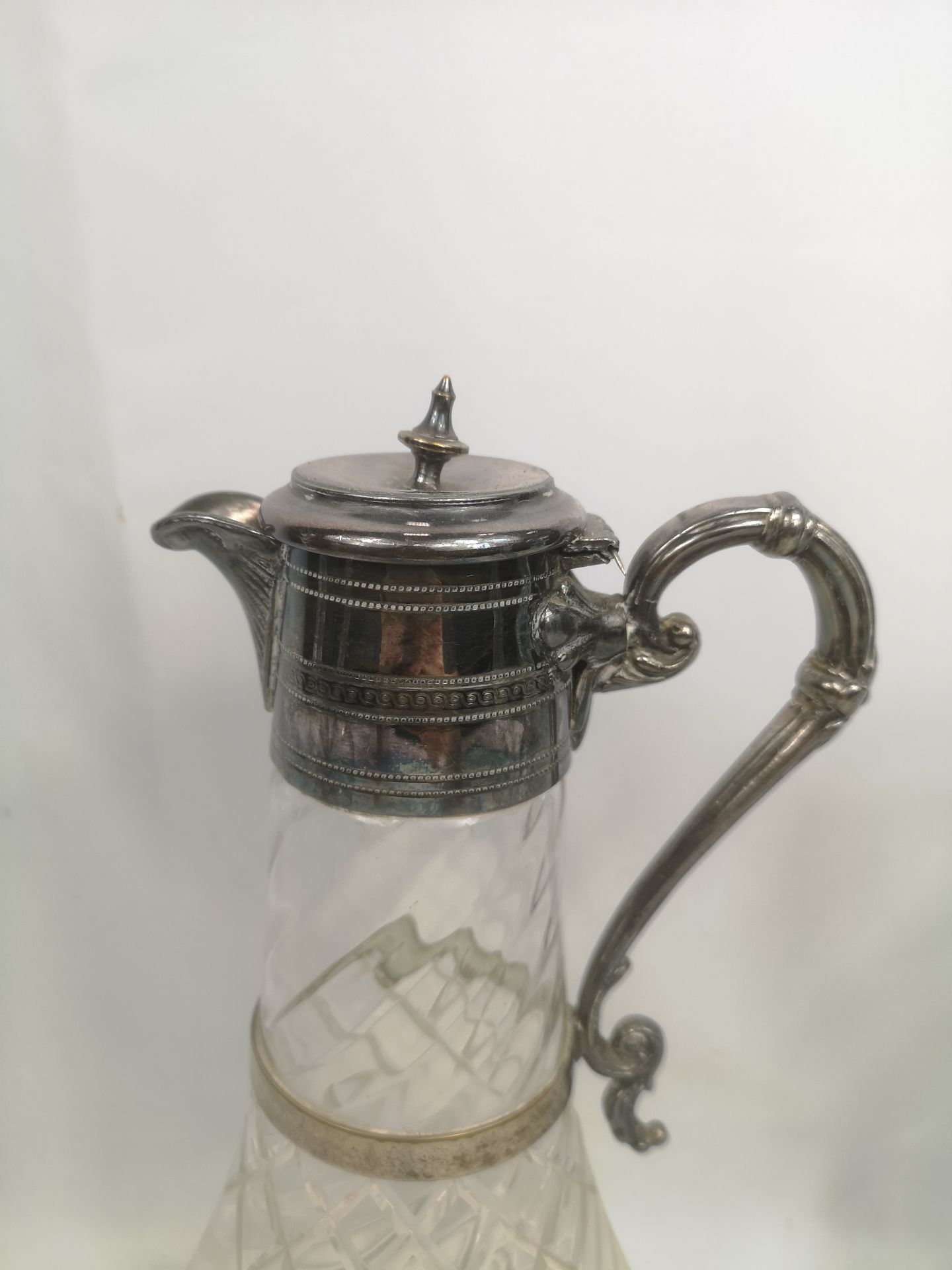 Four glass decanters together with a glass claret jug - Image 2 of 4