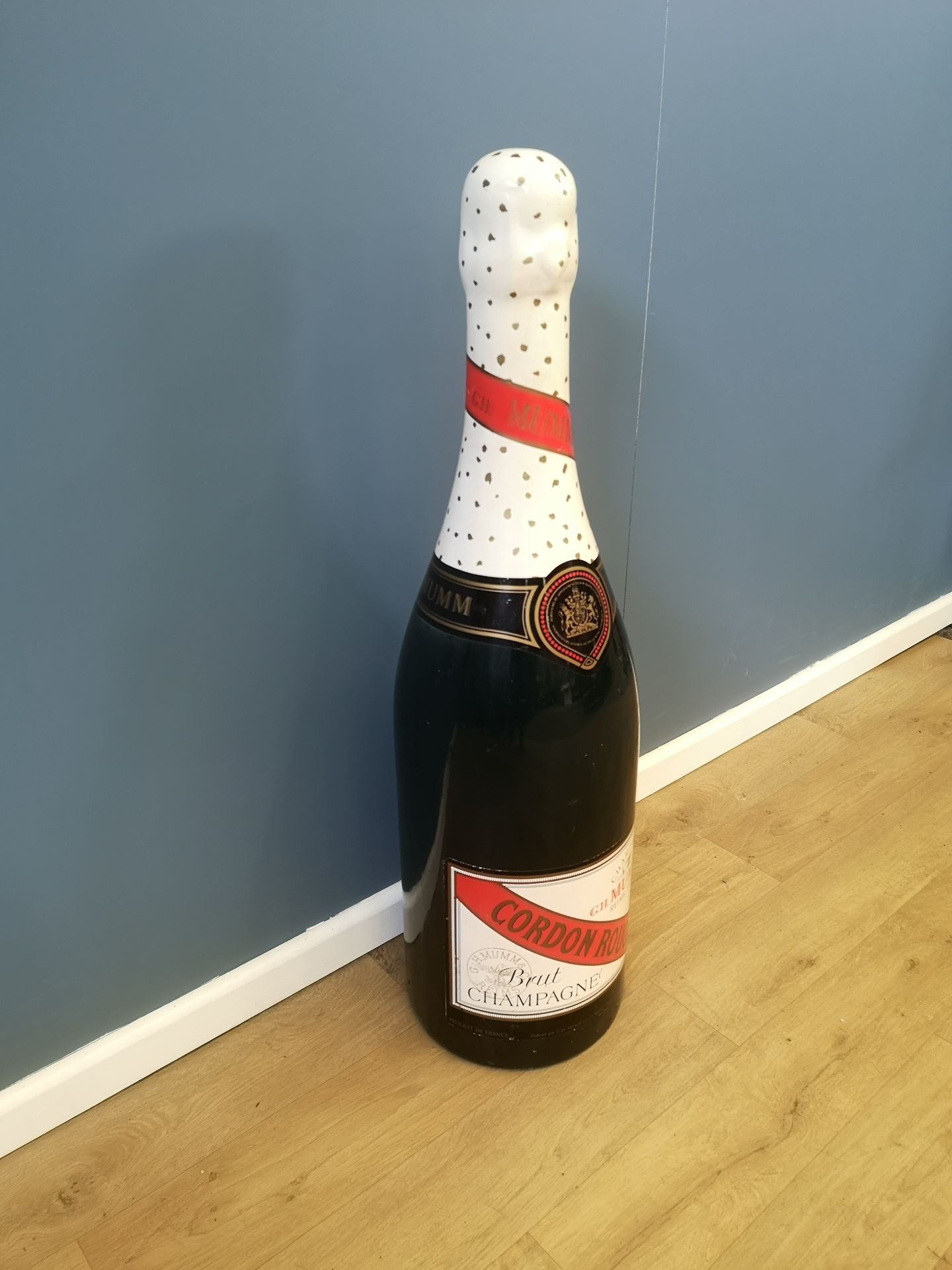 Fibreglass shop display bottle of Mumm Cordon Rouge - Image 3 of 3