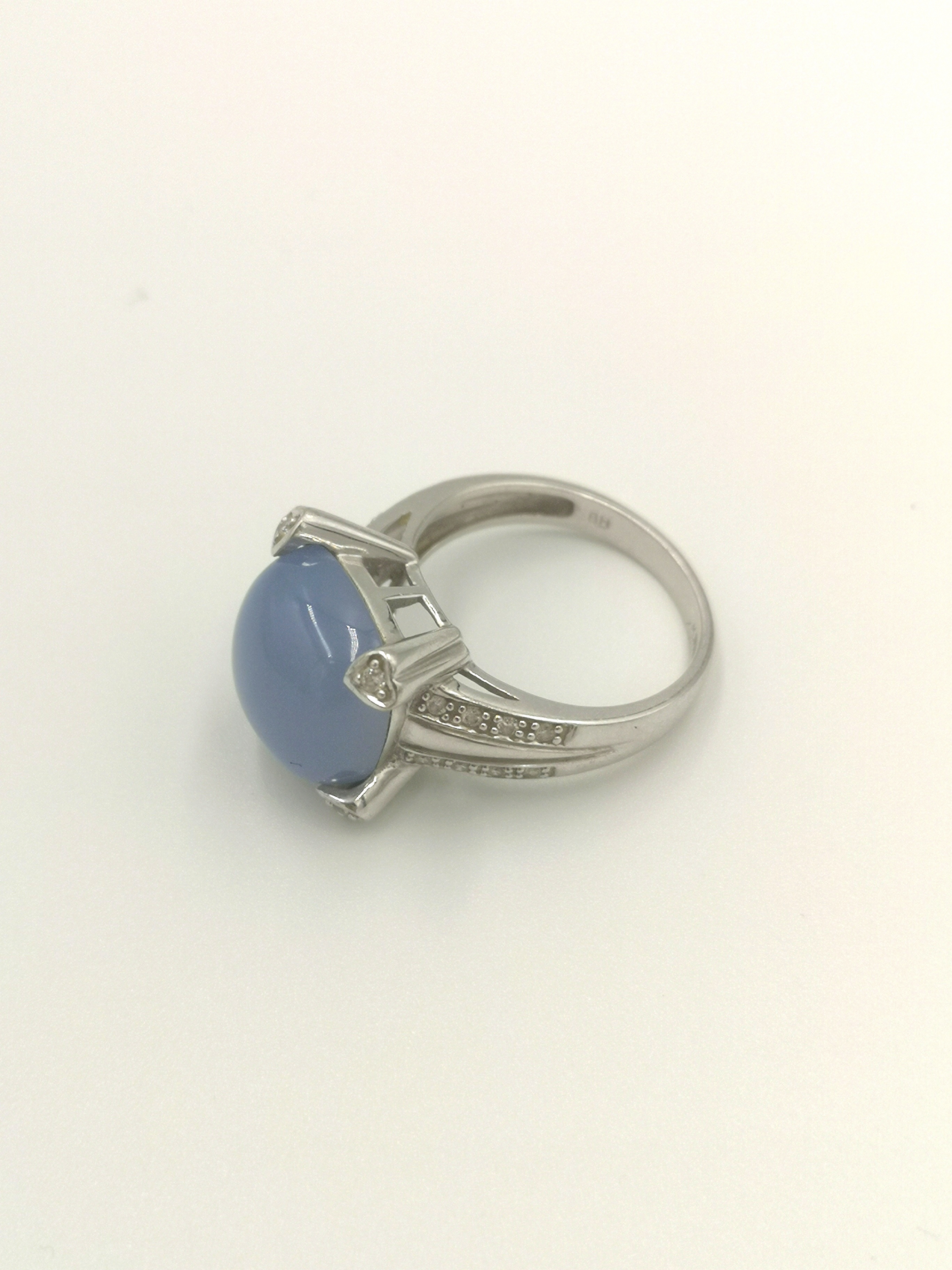 14ct gold and chalcedony ring - Image 4 of 6