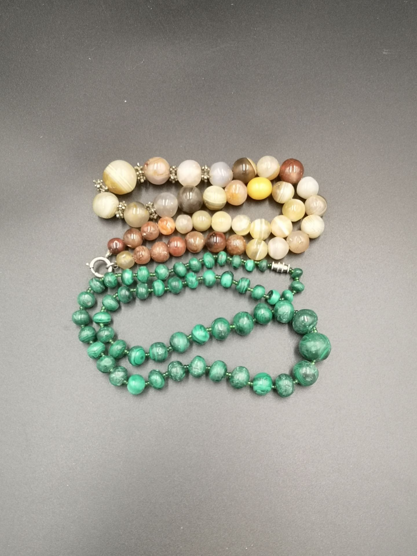 Malachite necklace together with an onyx necklace - Image 6 of 6