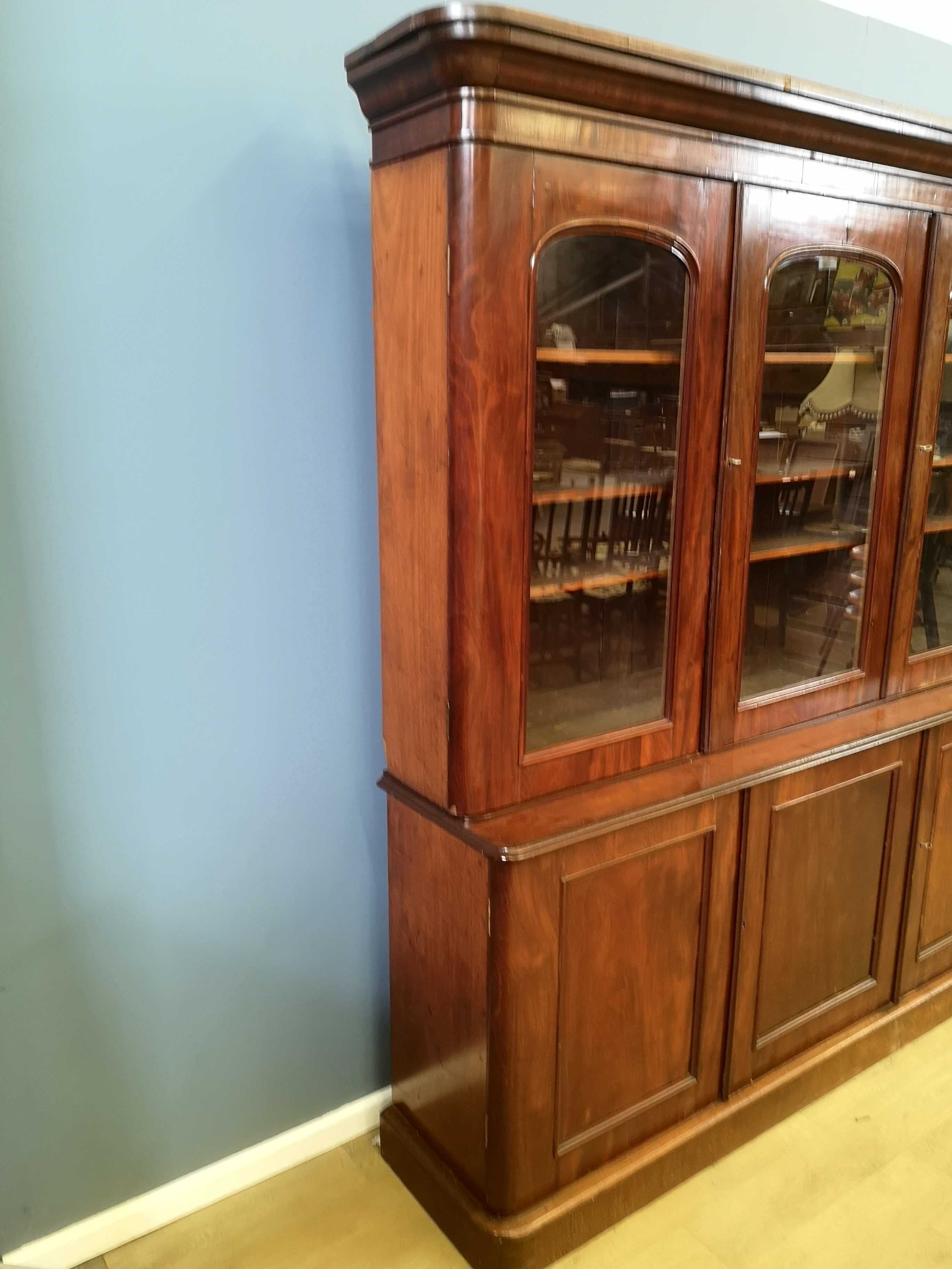 Victorian mahogany glass fronted bookcase - Image 3 of 5