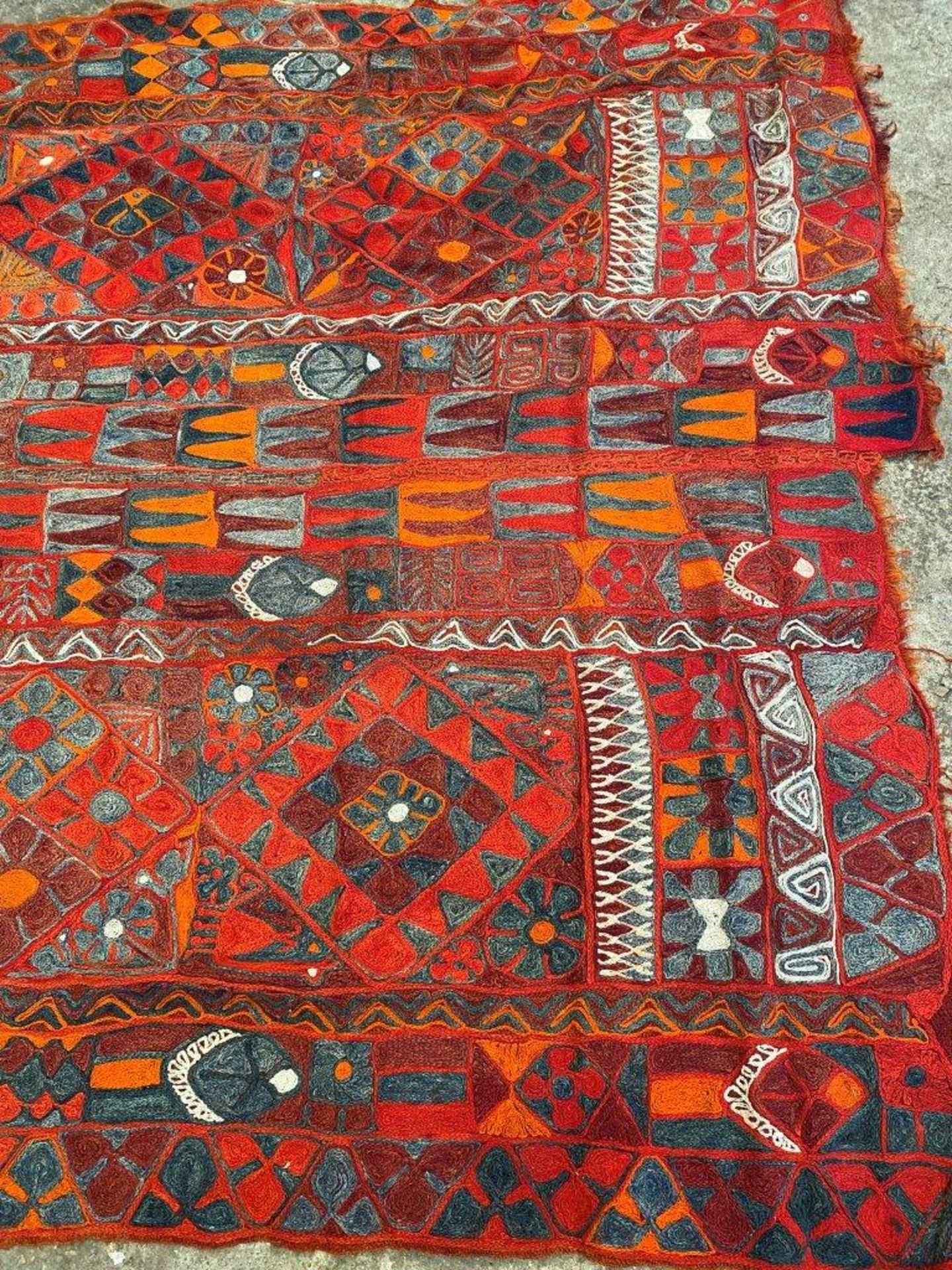 Hand made red ground rug - Image 3 of 3