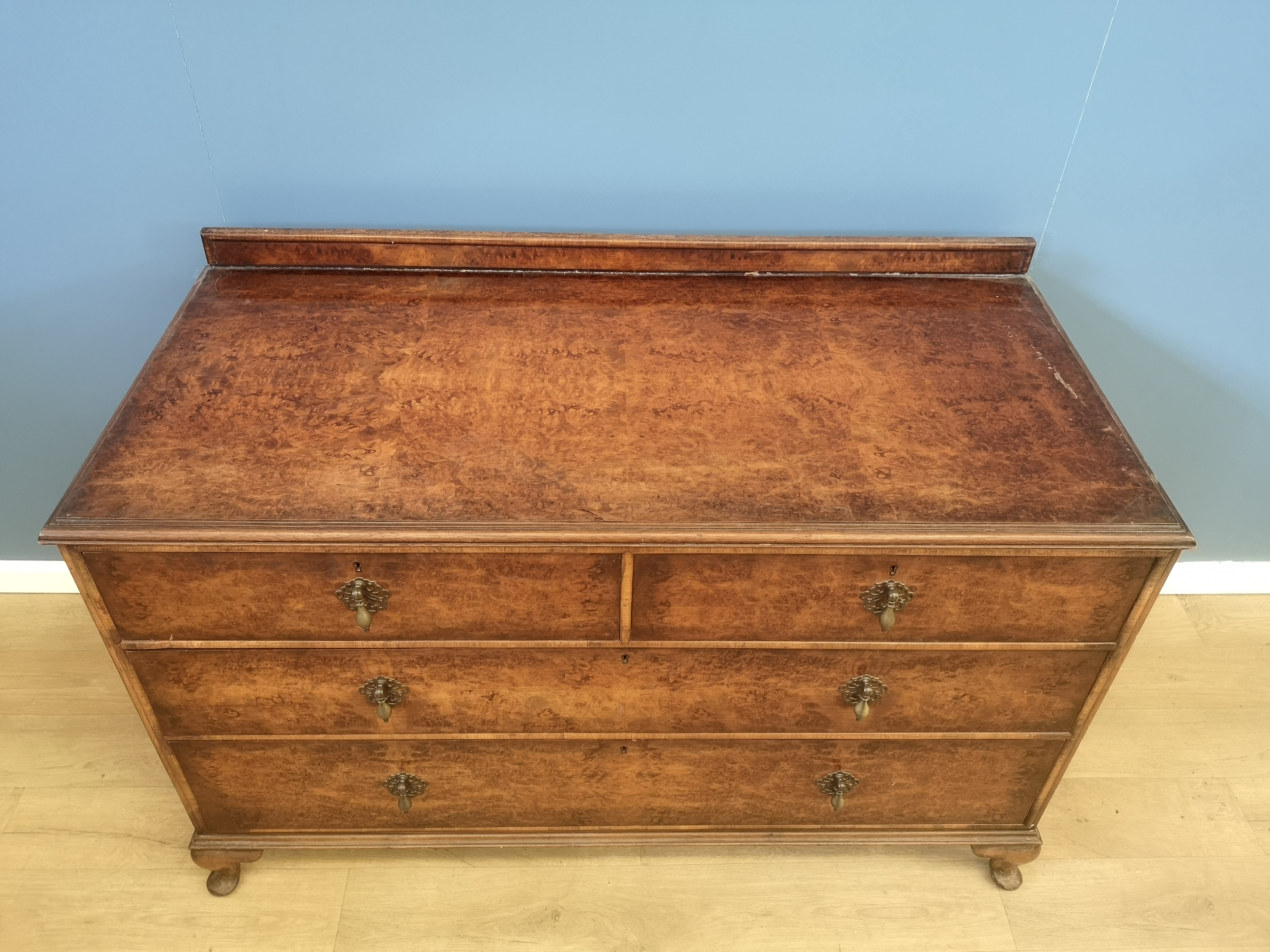 Waring & Gillow walnut chest of drawers - Image 2 of 6