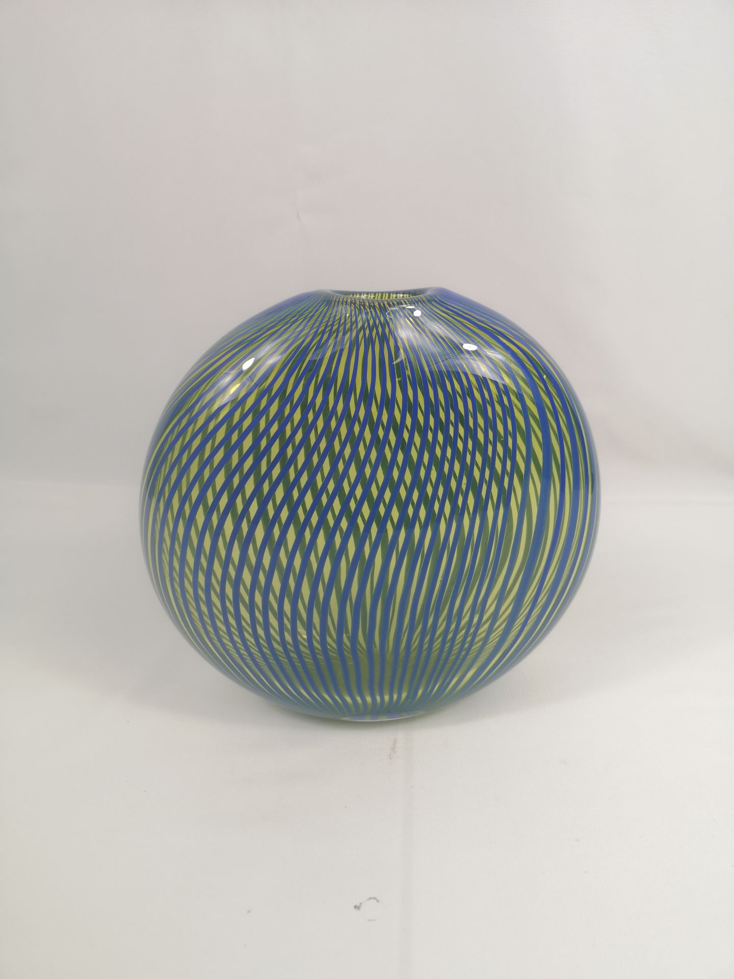 Peter Secrest art glass vase - Image 5 of 5