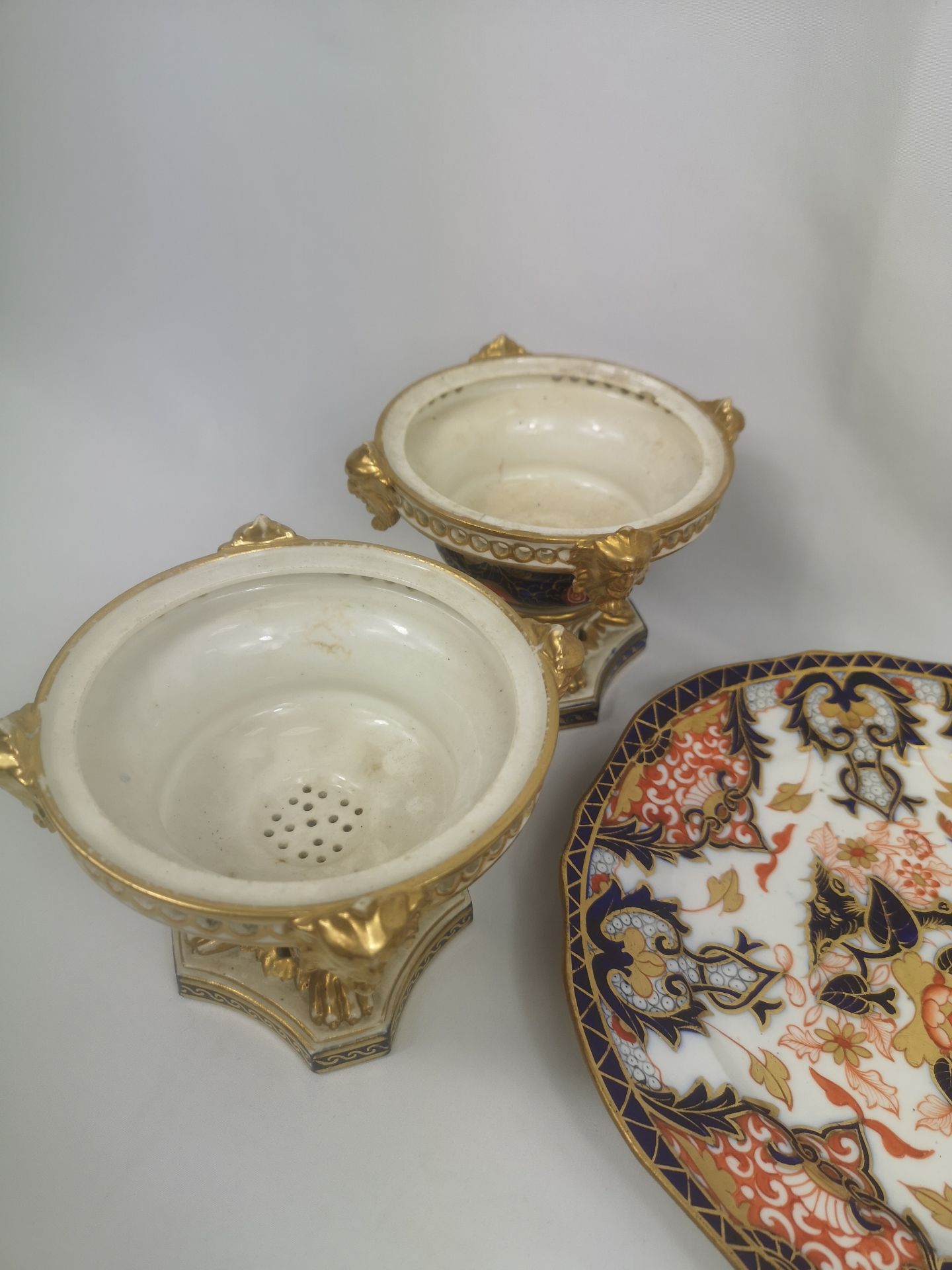 Four Royal Crown Derby pot pourri dishes together with a Royal Crown Derby plate - Image 3 of 7