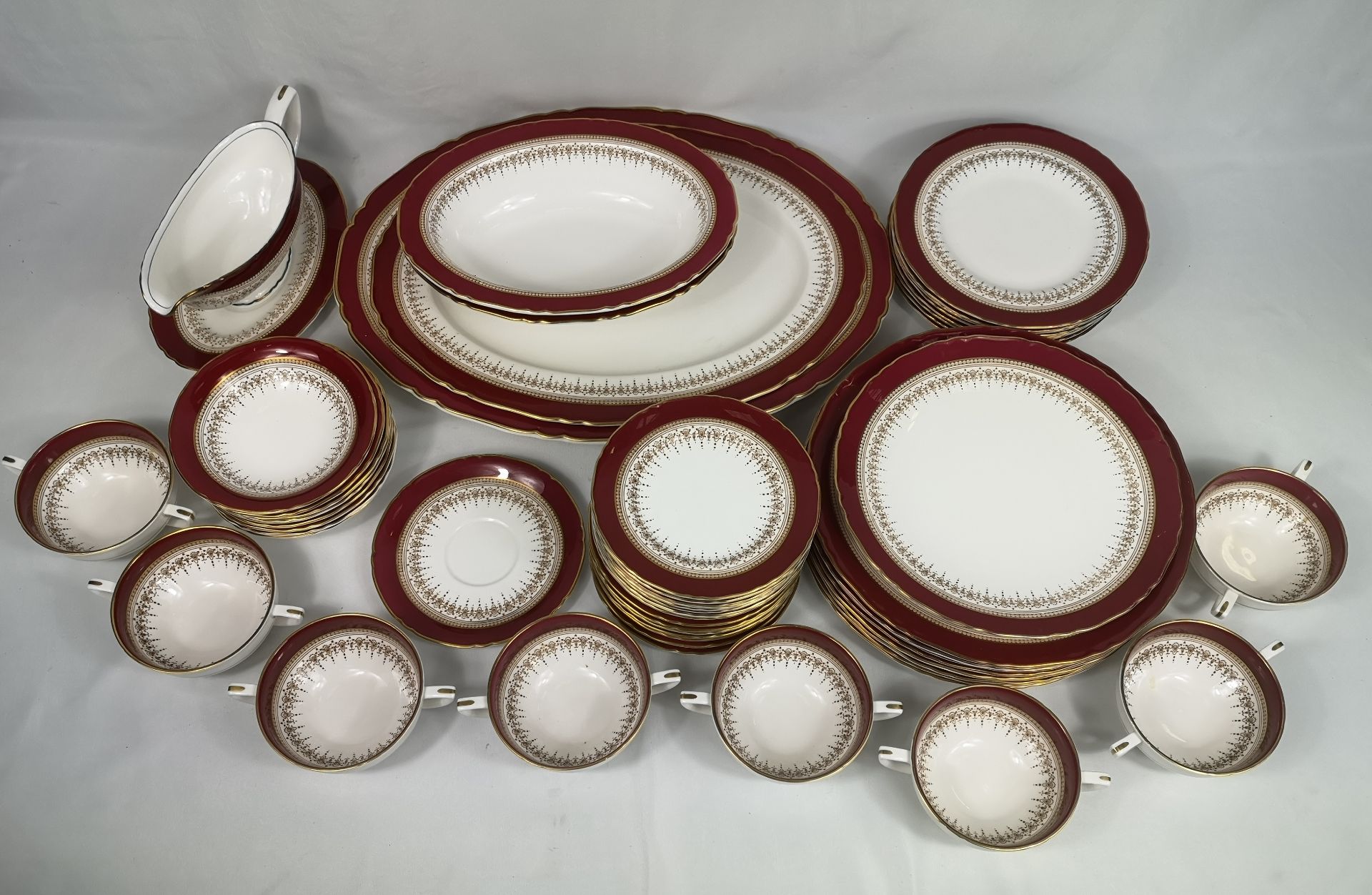 Royal Worcester Regency part dinner service - Image 2 of 6