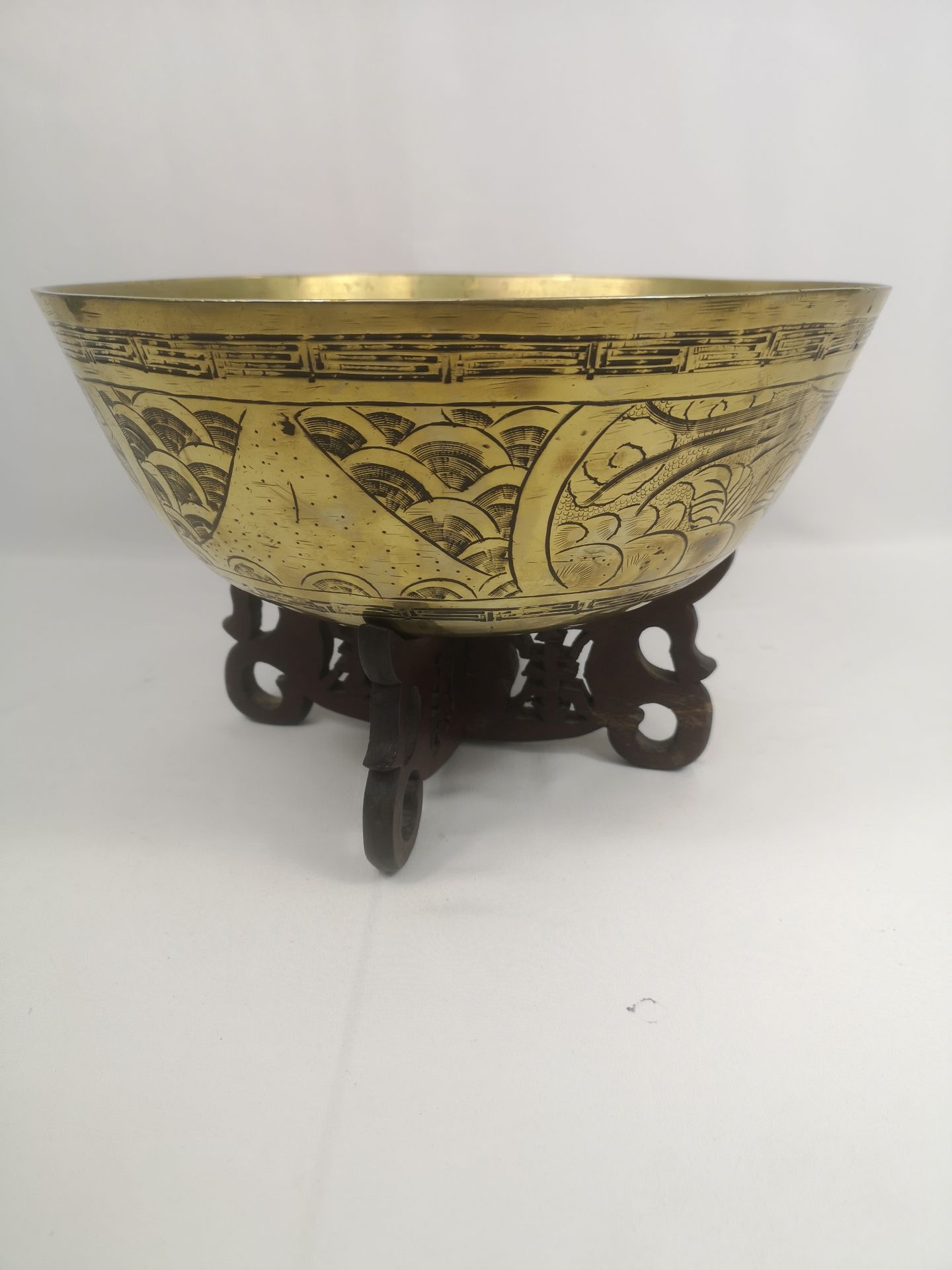 Chinese brass bowl - Image 2 of 4