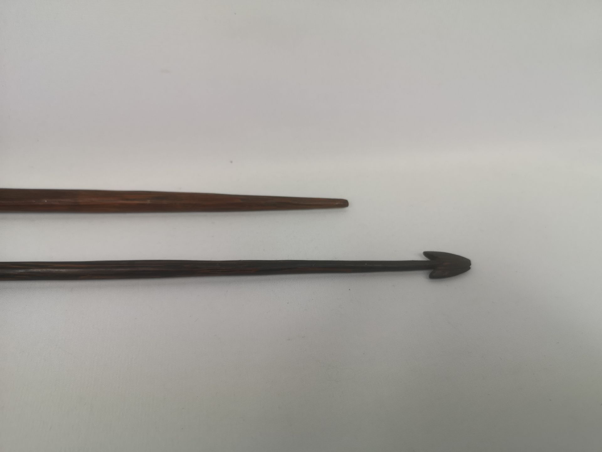 Two wood arrows - Image 3 of 6