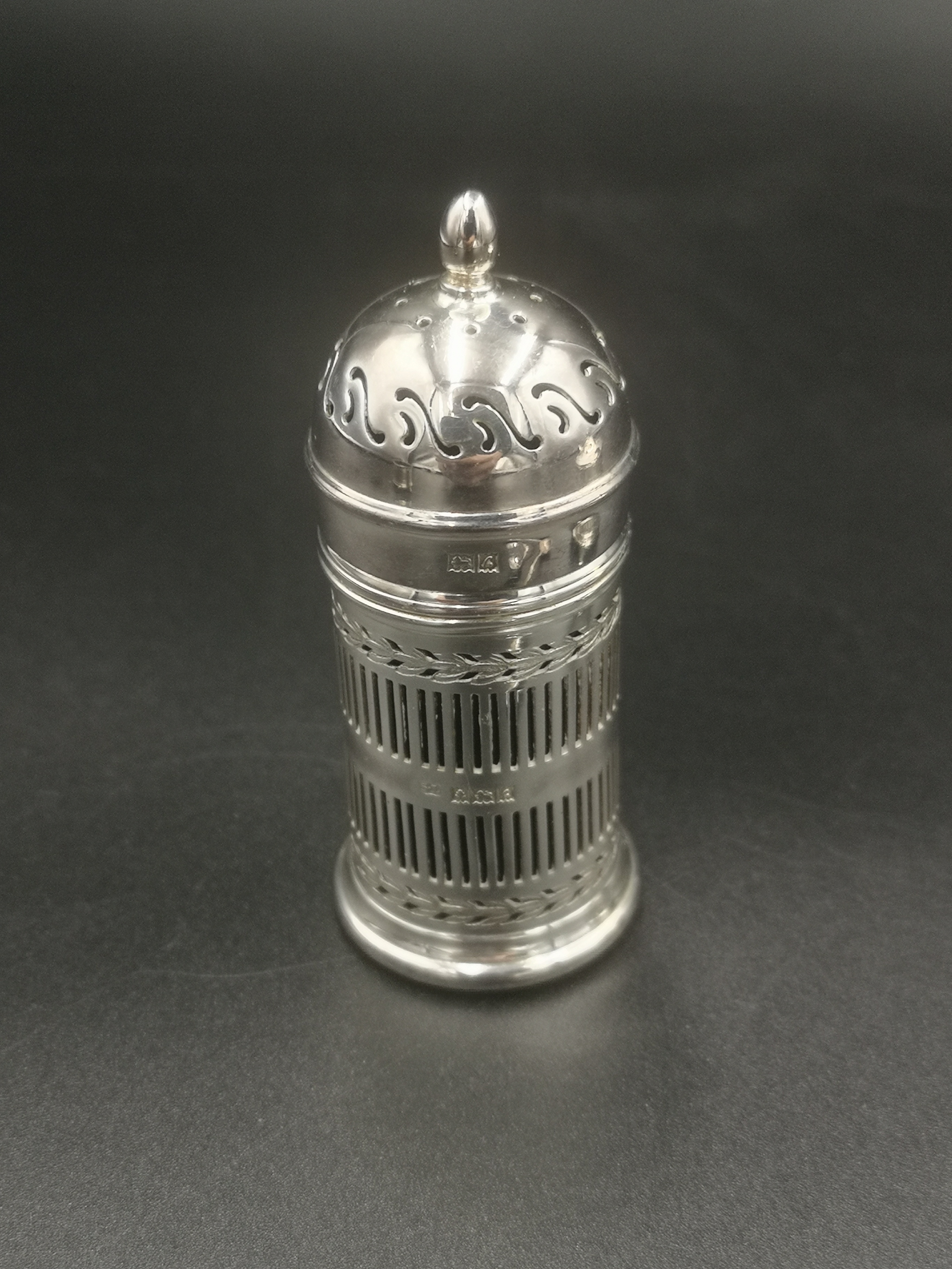 Silver three piece cruet - Image 5 of 7