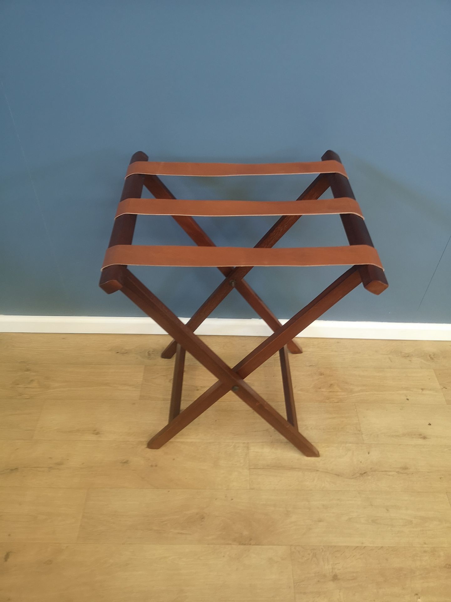 Mahogany butlers tray on stand - Image 4 of 4