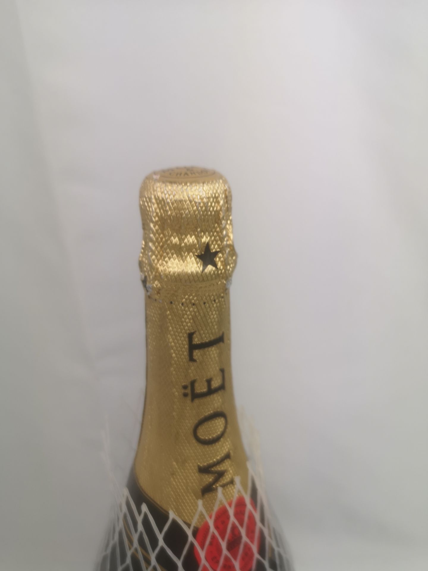 Magnum of Moet & Chandon champagne - Image 5 of 5