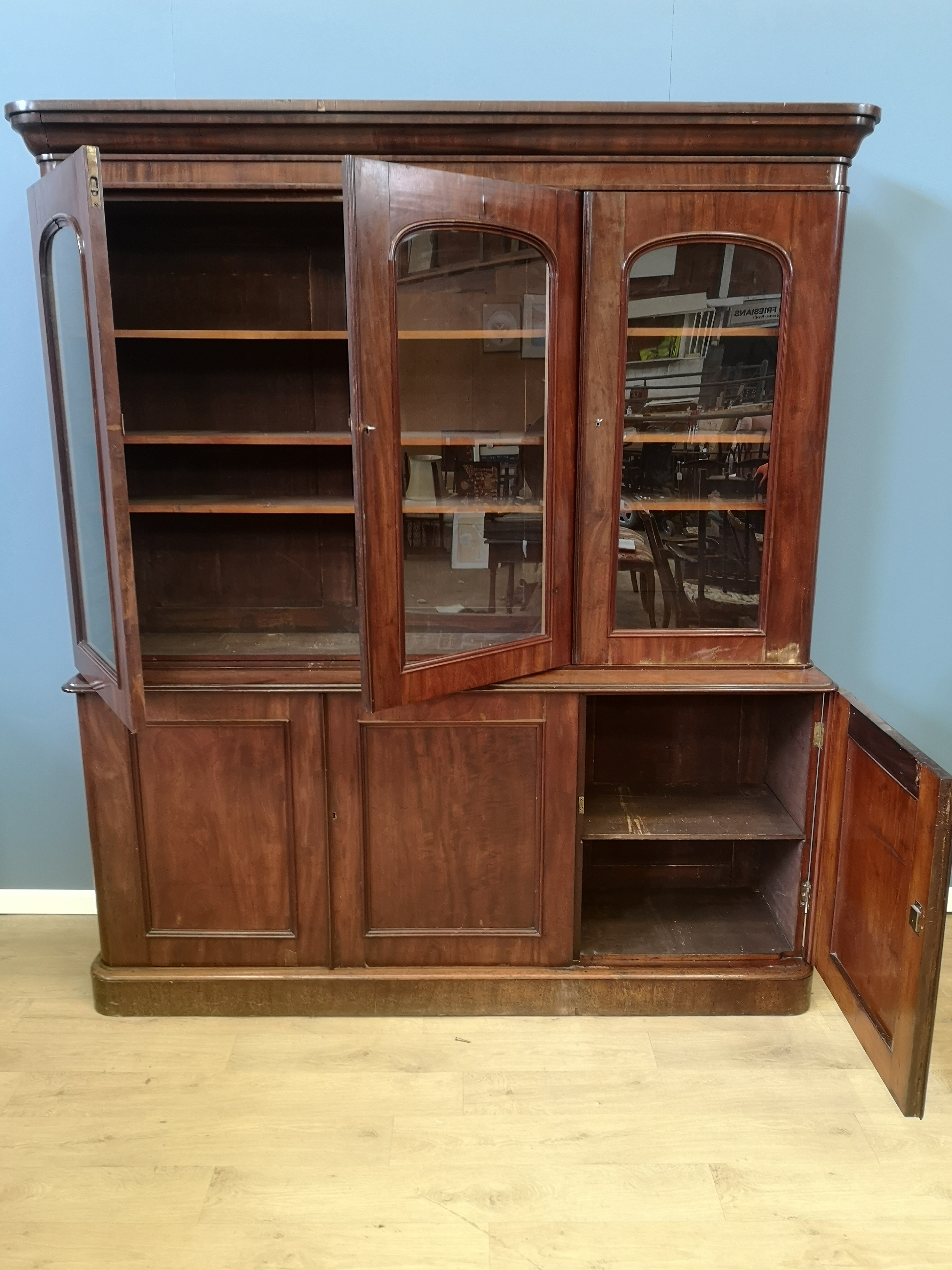 Victorian mahogany glass fronted bookcase - Image 5 of 5