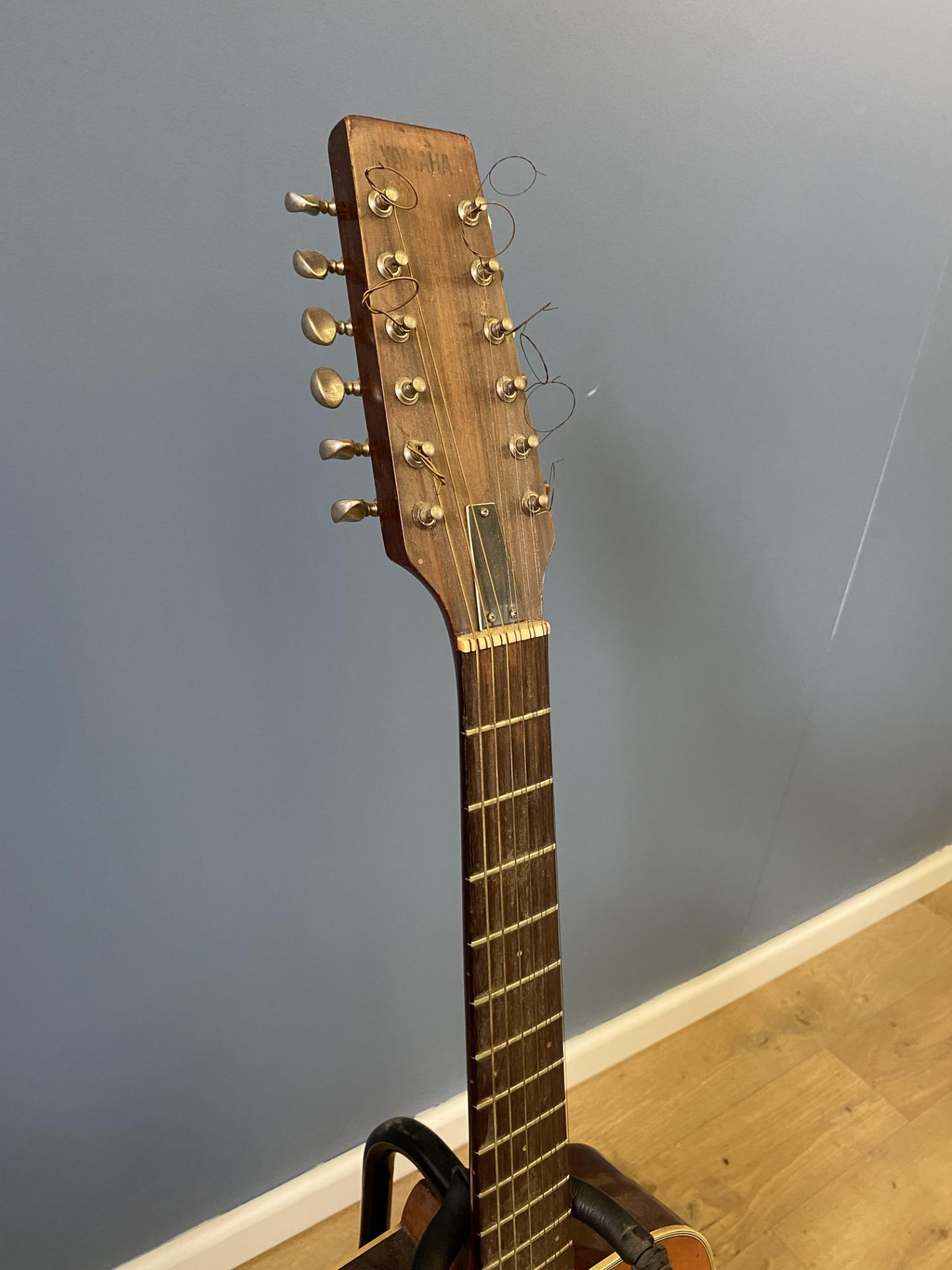 Yamaha 12 string acoustic guitar - Image 2 of 4