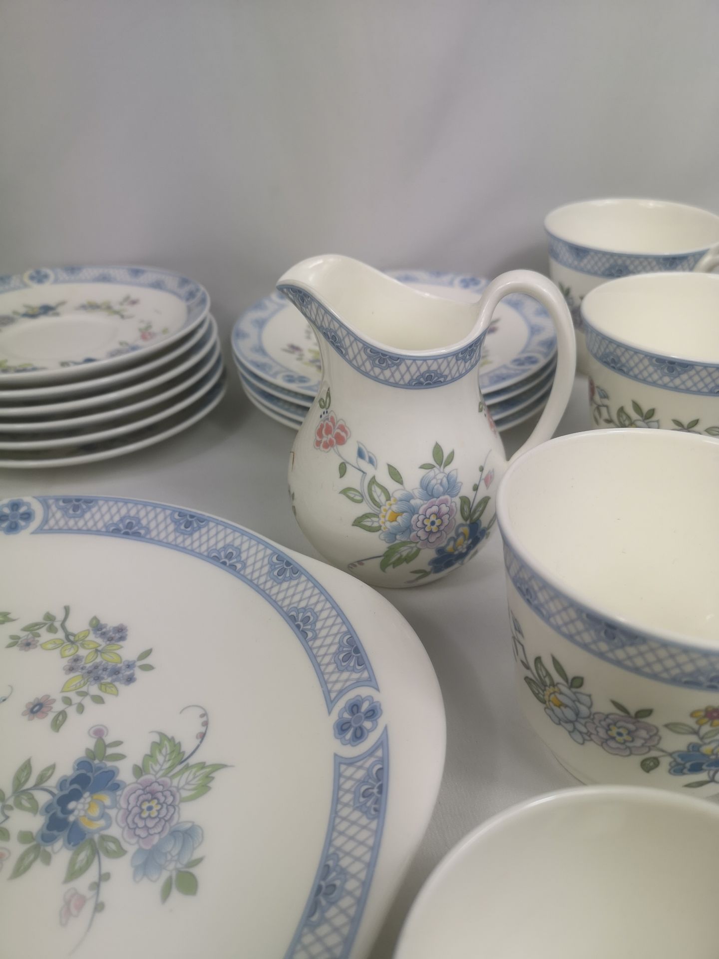 Royal Doulton Coniston part tea set - Image 4 of 5