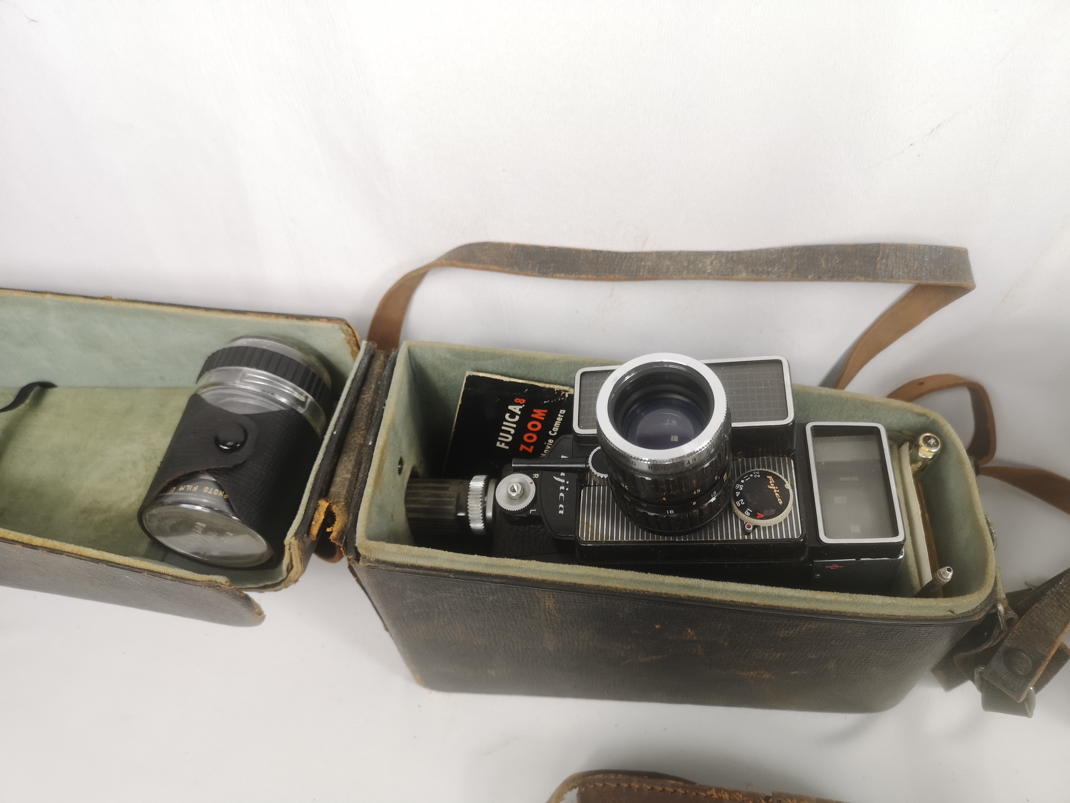 Two movie camera and other items - Image 3 of 7