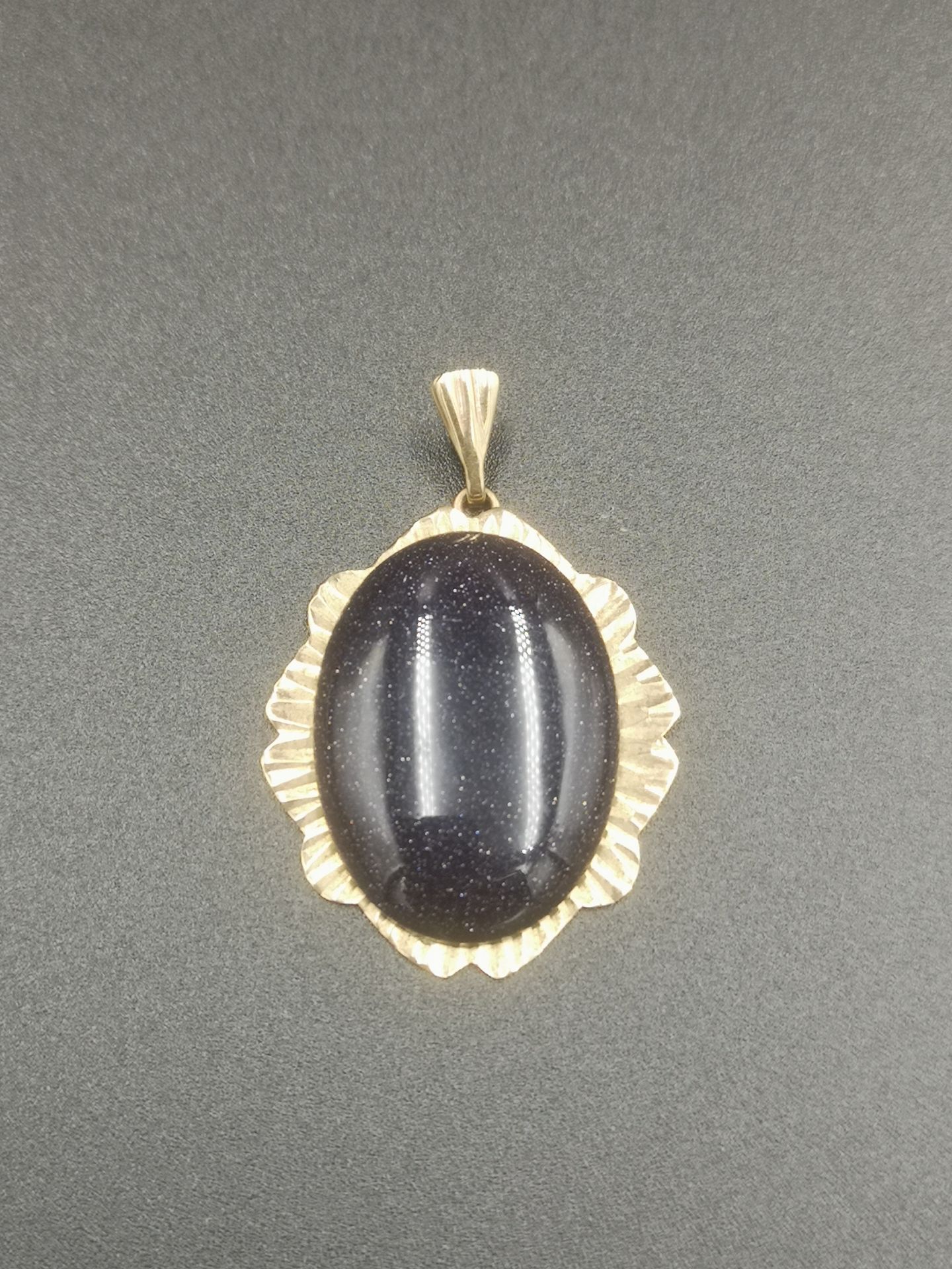 9ct gold pendant - Image 3 of 4