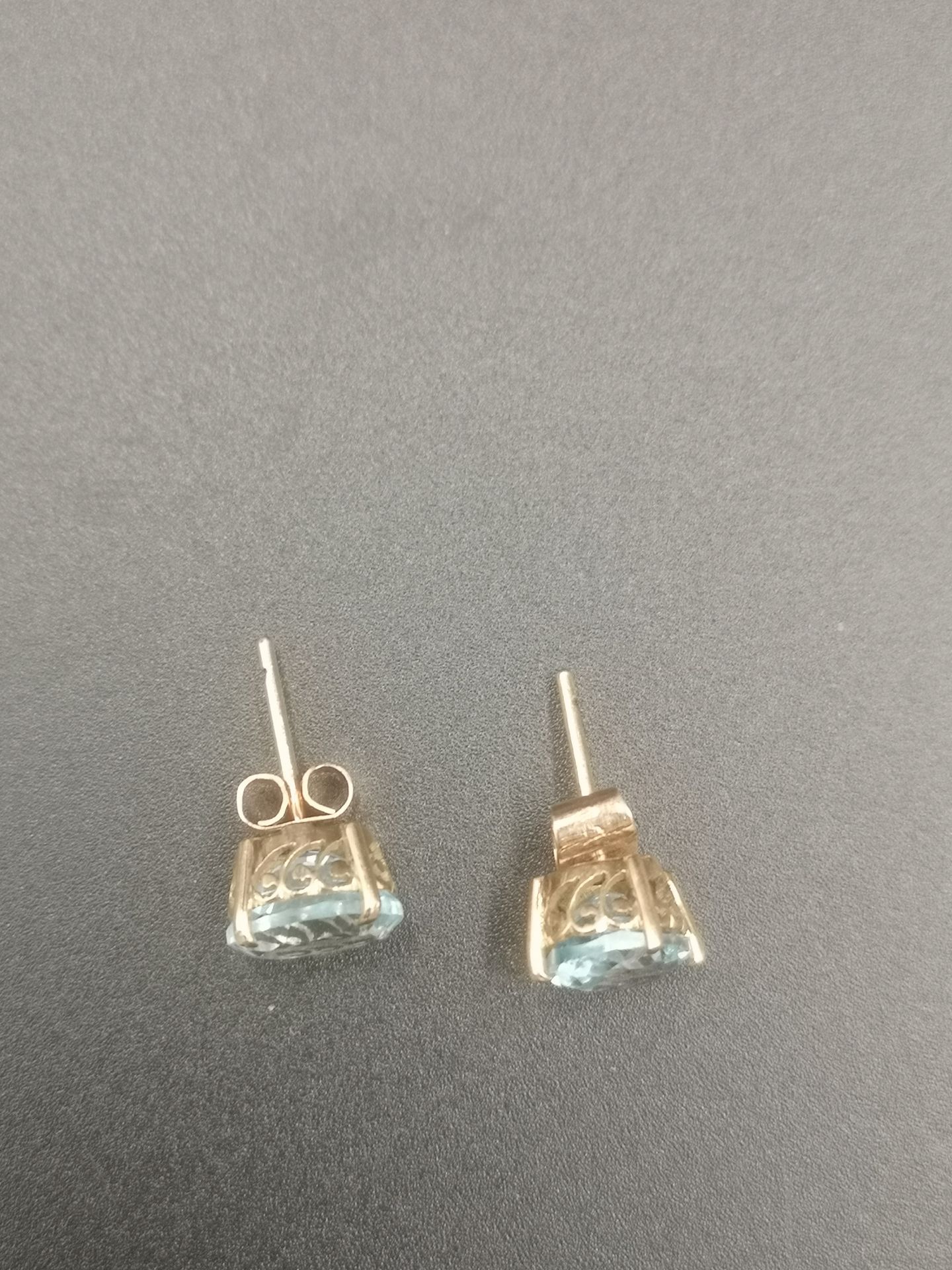 14ct gold and blue topaz earrings - Image 4 of 6