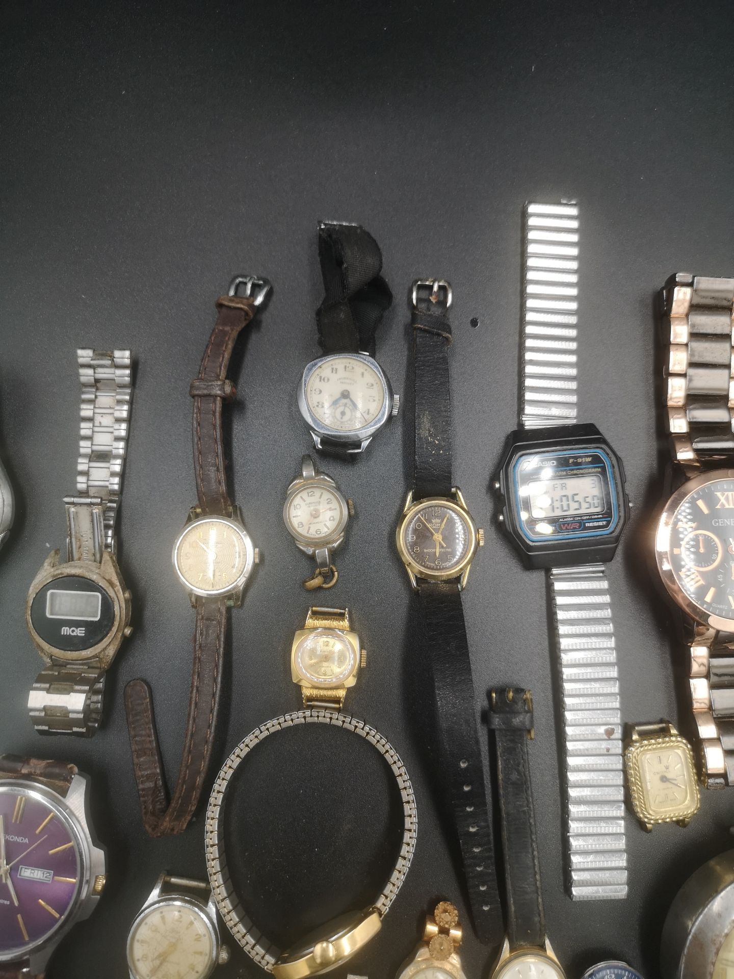 Quantity of fashion watches - Image 2 of 6