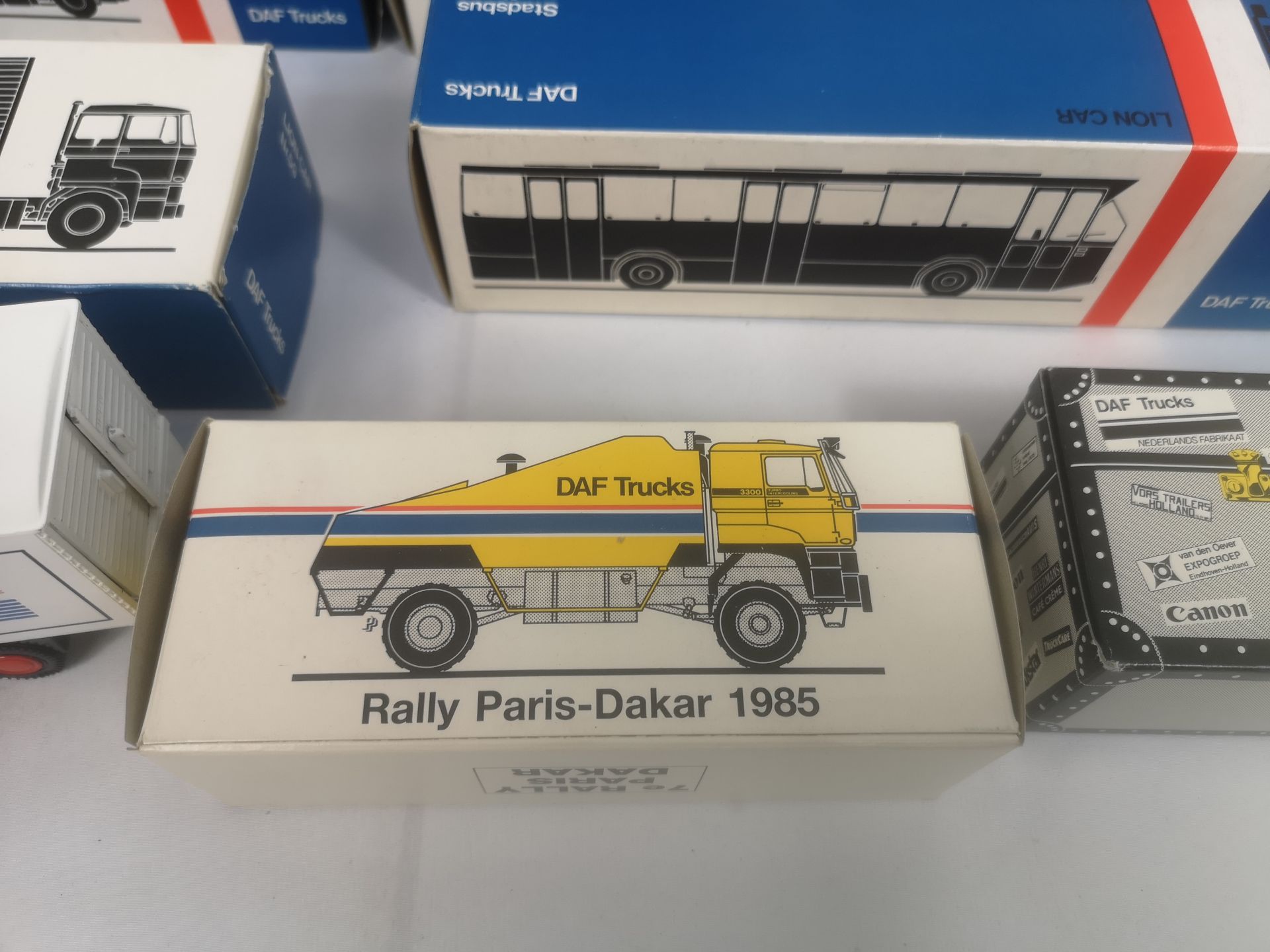 A collection of DAF model vehicles - Image 6 of 7