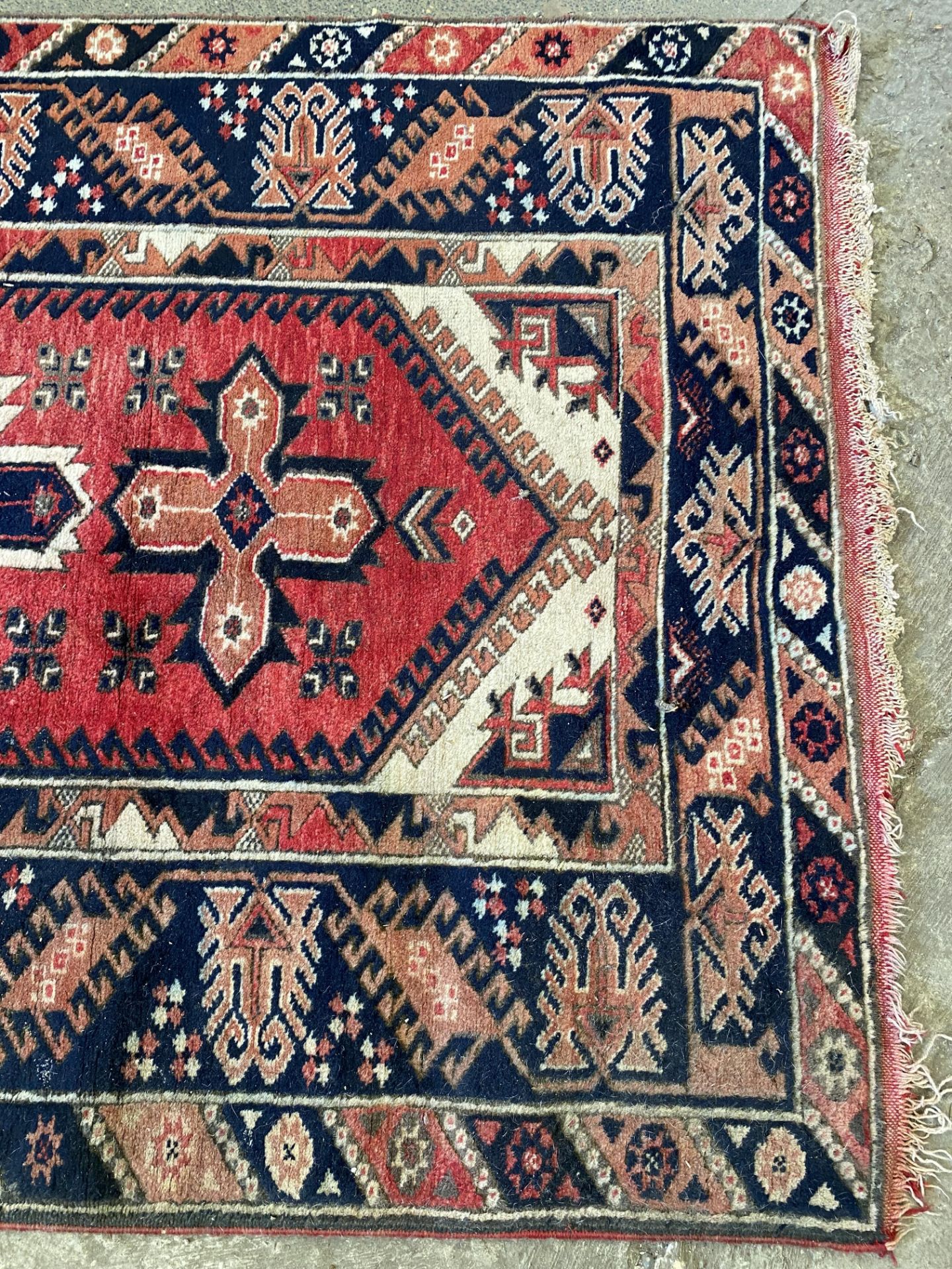 Red ground wool rug - Image 4 of 4