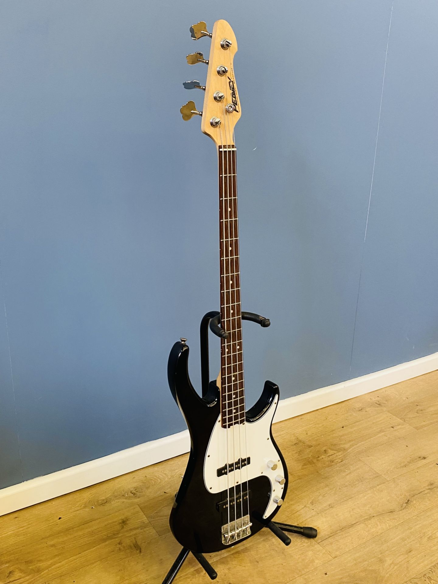 Peavey Milestone bass guitar - Image 4 of 4