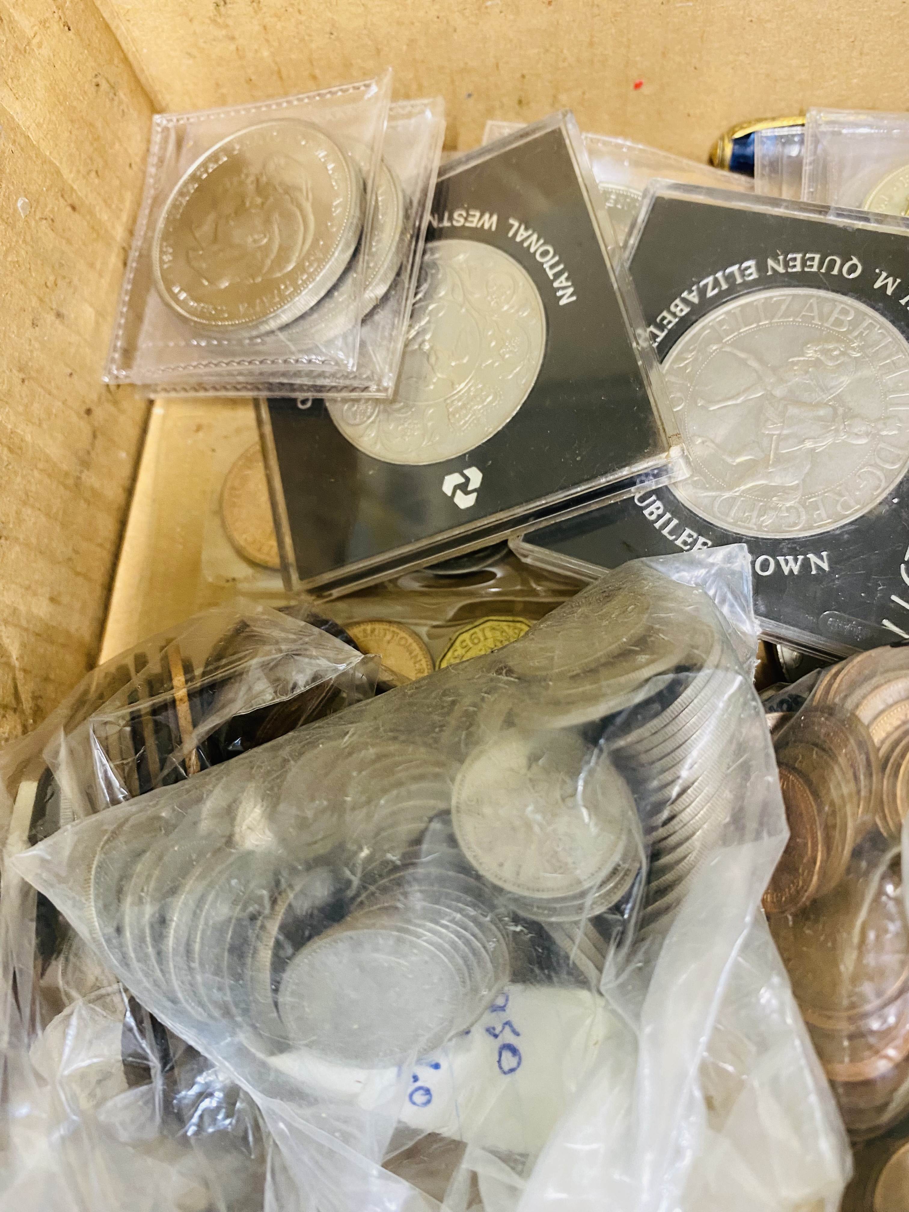 Collection of coins to include silver - Image 5 of 6