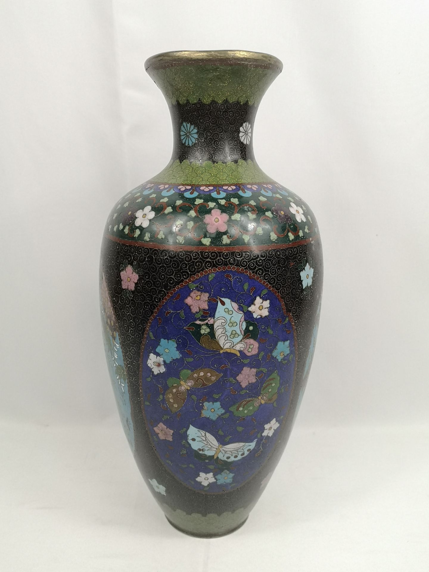 Cloisonne vase together with an Oriental vase - Image 2 of 7