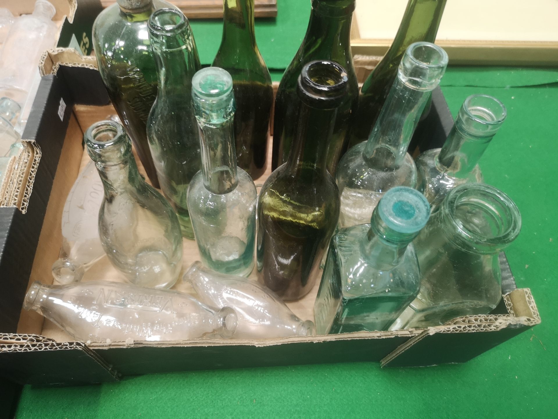 Quantity of glass bottles - Image 4 of 7