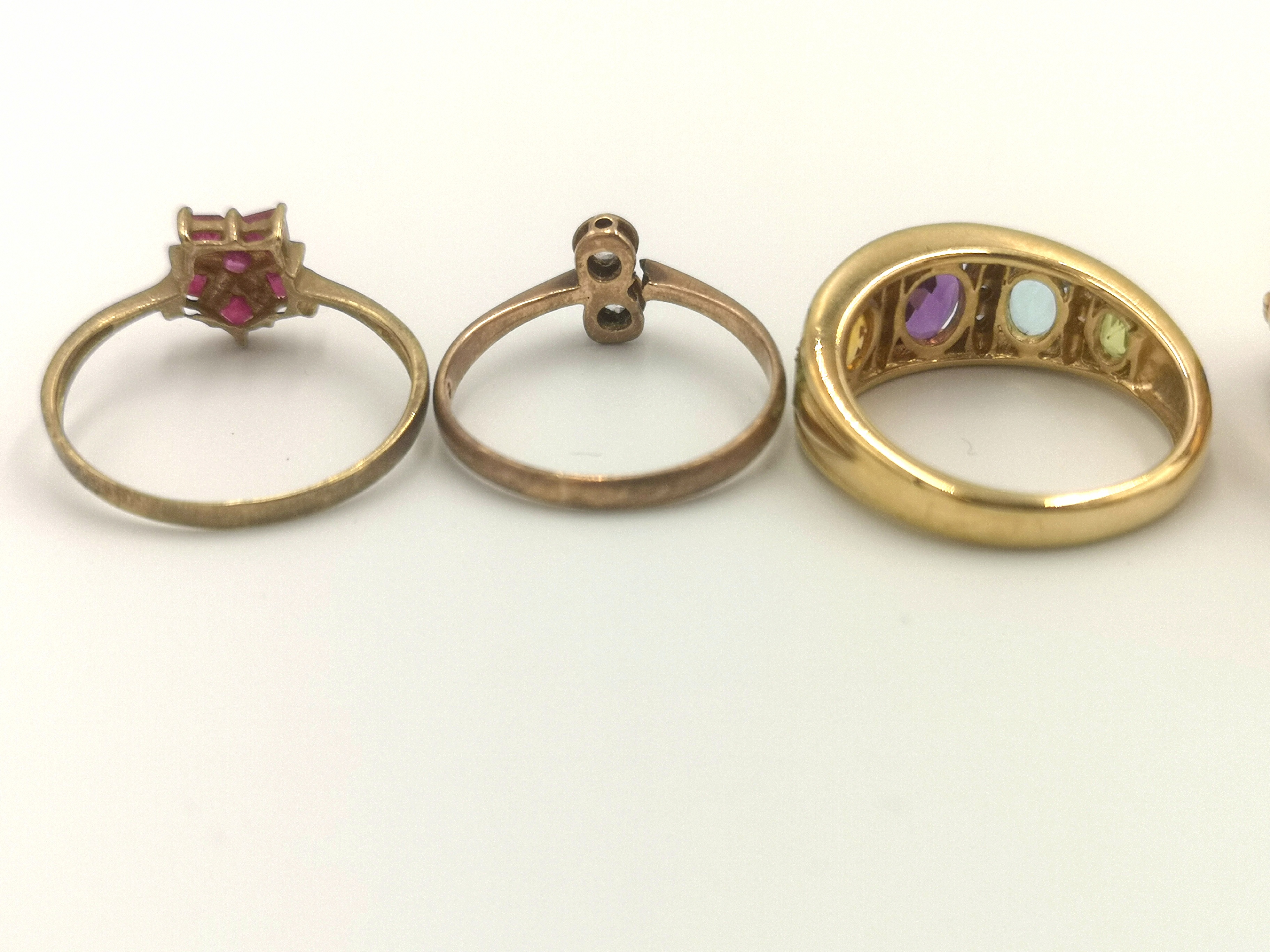 Five 9ct gold rings - Image 5 of 7