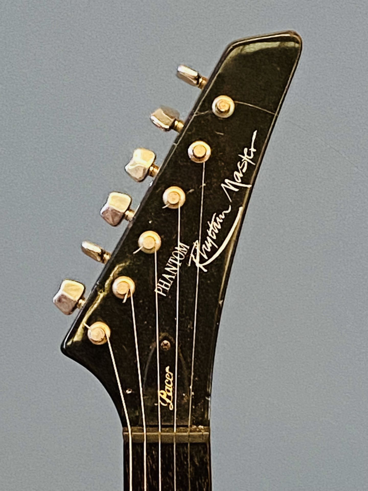 Pacer Phantom Rhythm Master electric guitar with crackle finish. - Image 2 of 4