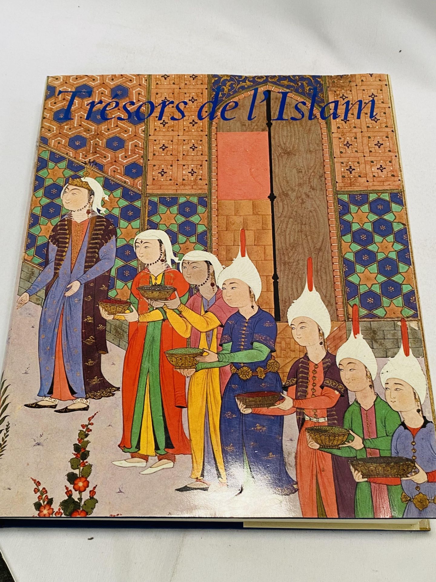 Two books and two catalogues on Islamic art - Image 5 of 5