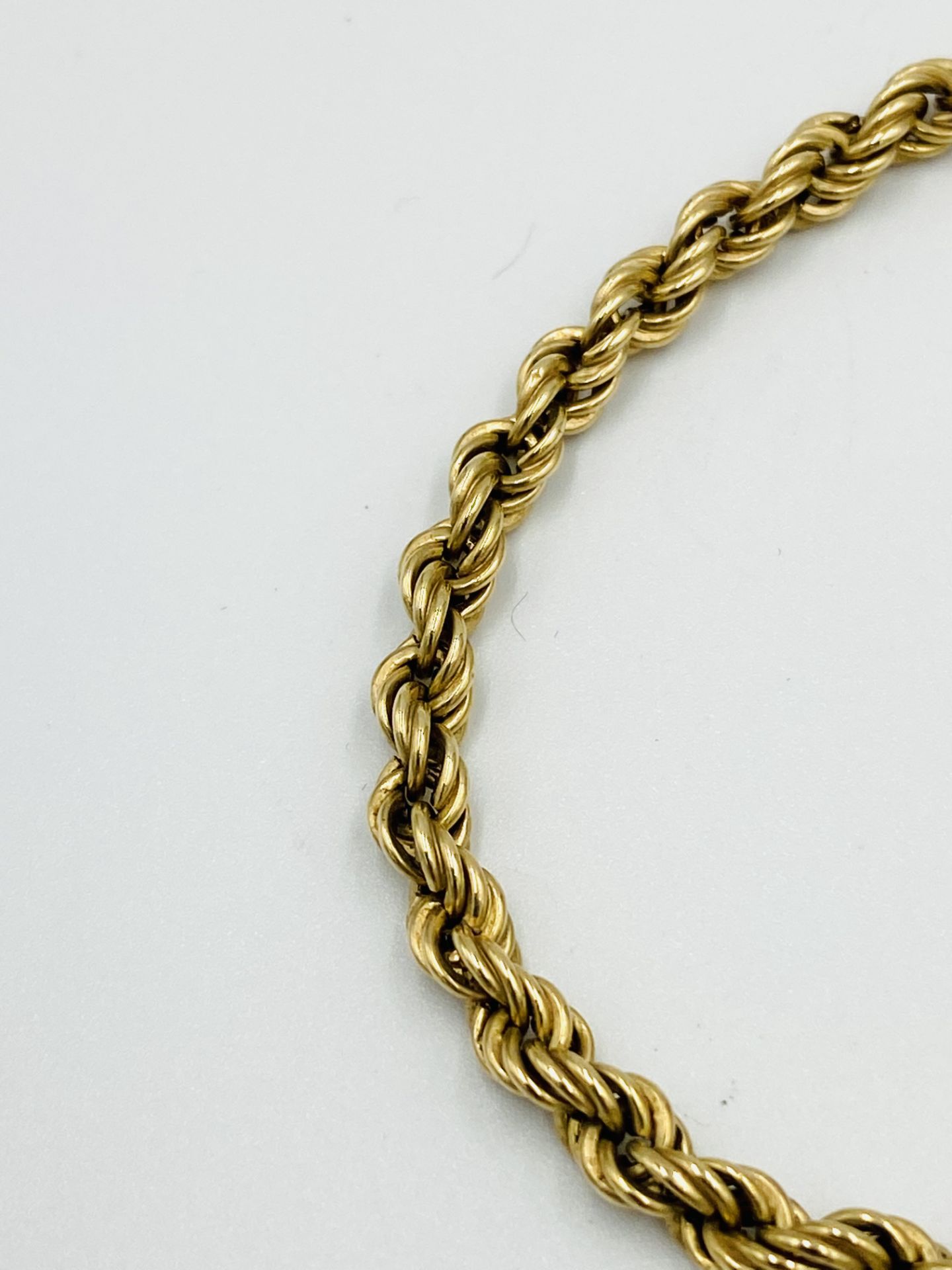 9ct gold rope twist chain - Image 2 of 5