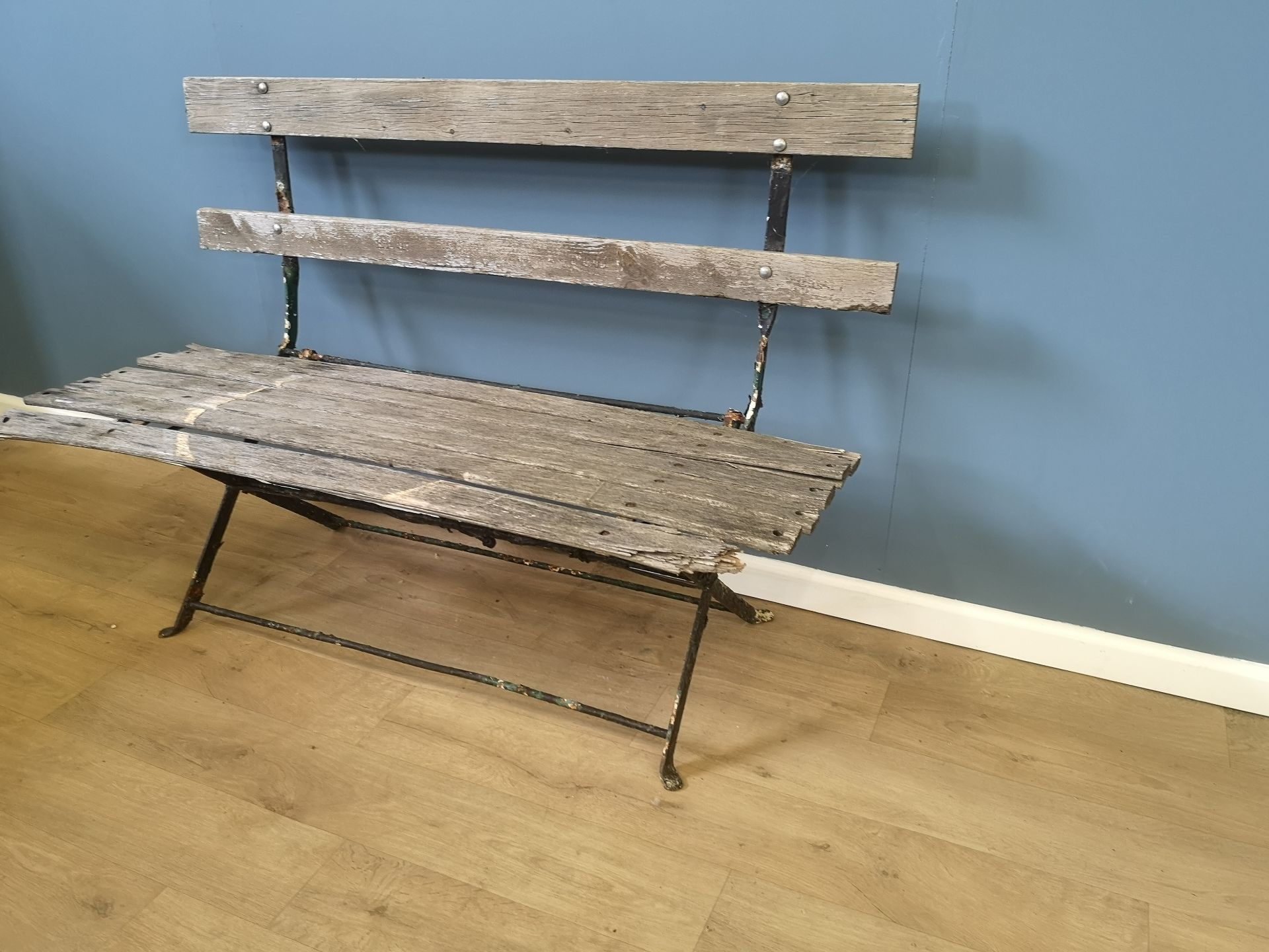 Metal garden bench with wood seat - Image 2 of 4