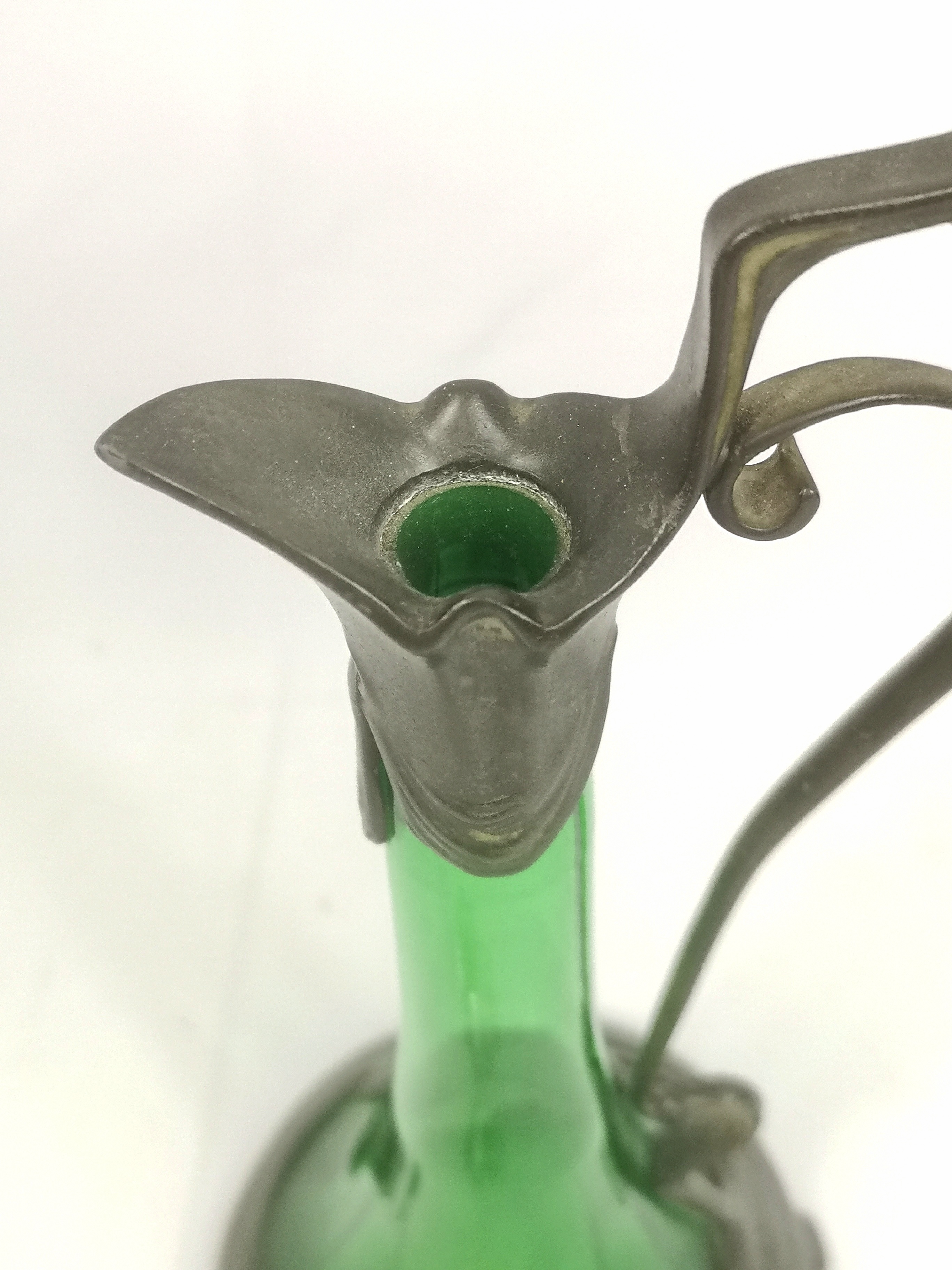 Pewter and green glass decanter - Image 6 of 6