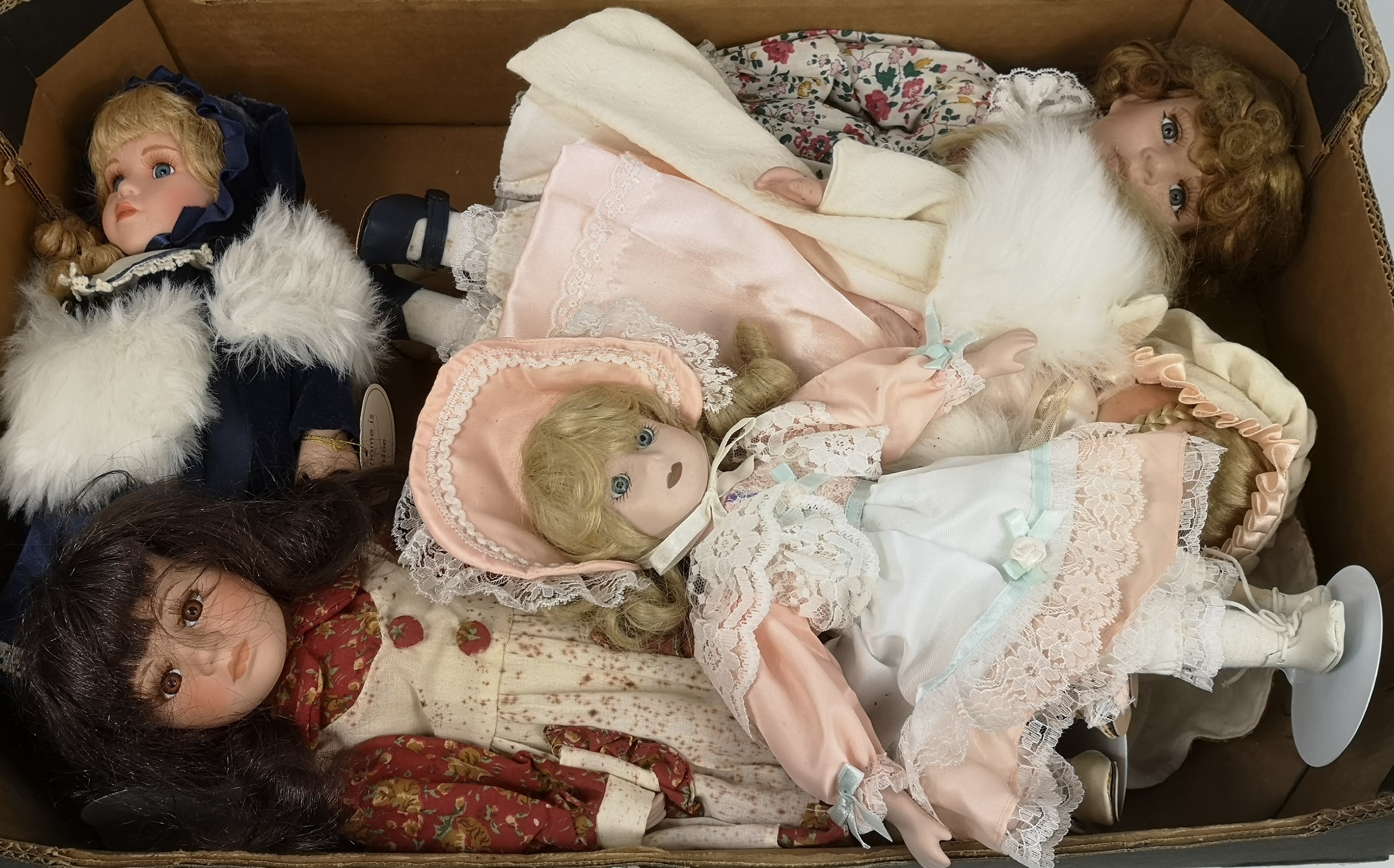 Ten collectors dolls - Image 5 of 7