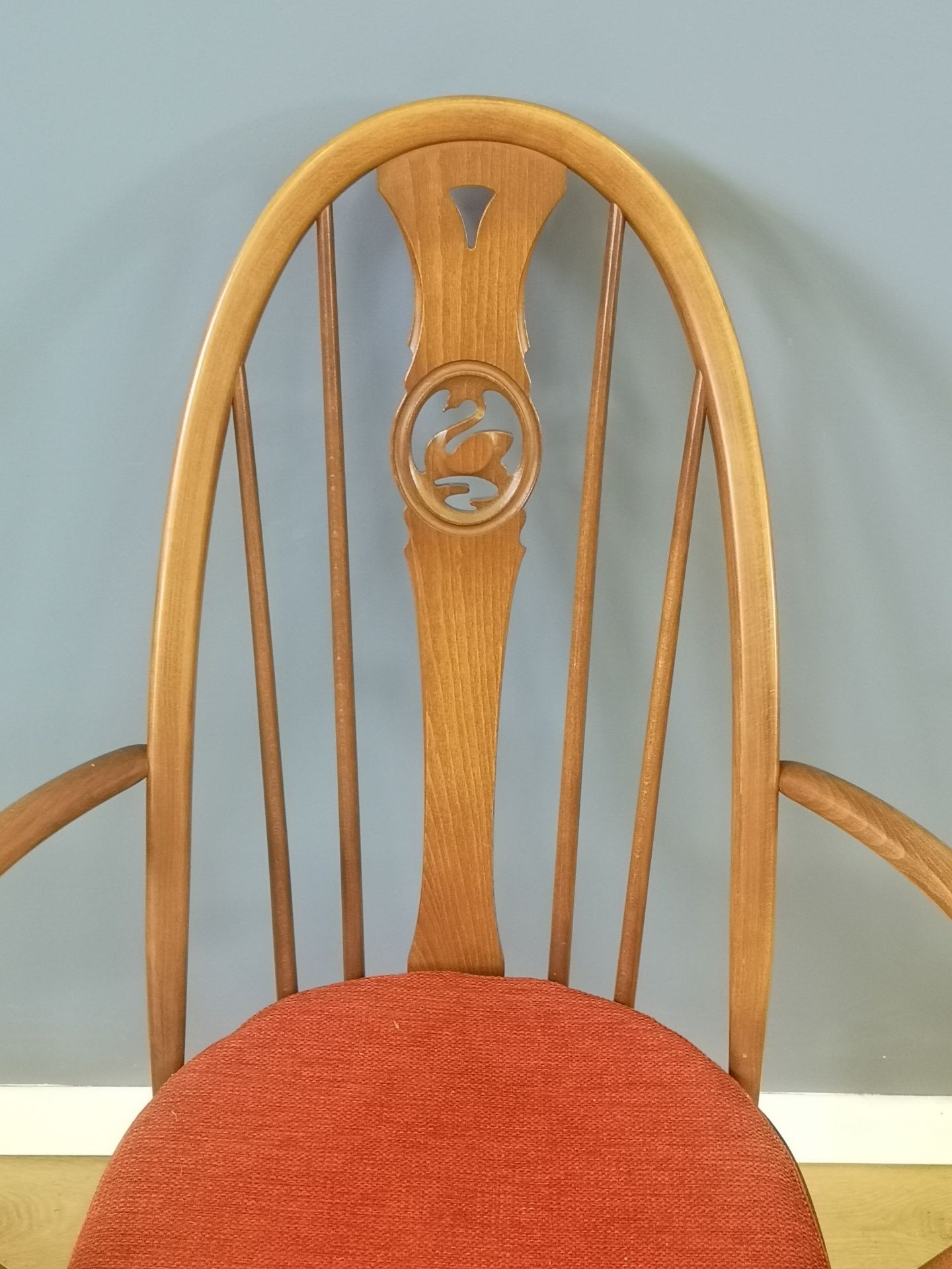 Six Ercol dining chairs - Image 4 of 5