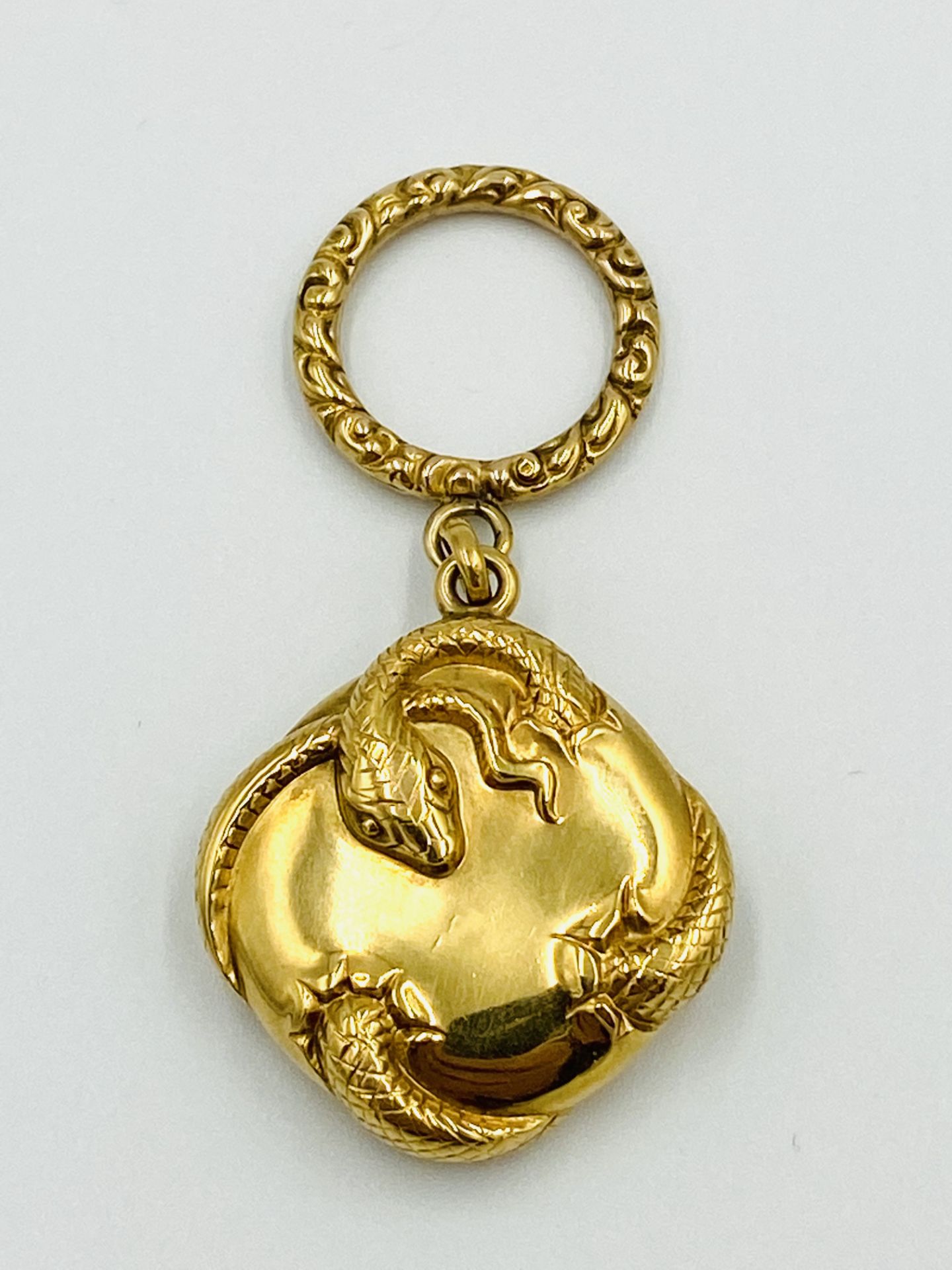 18ct gold pendant