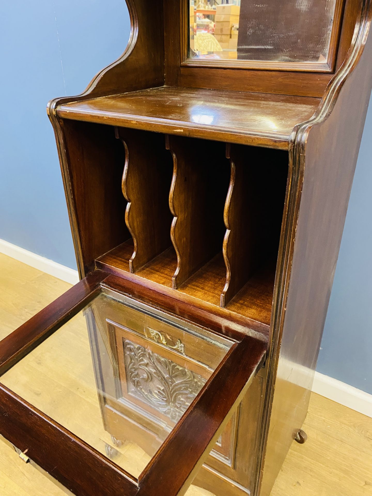 Victorian mahogany music cabinet - Image 4 of 4