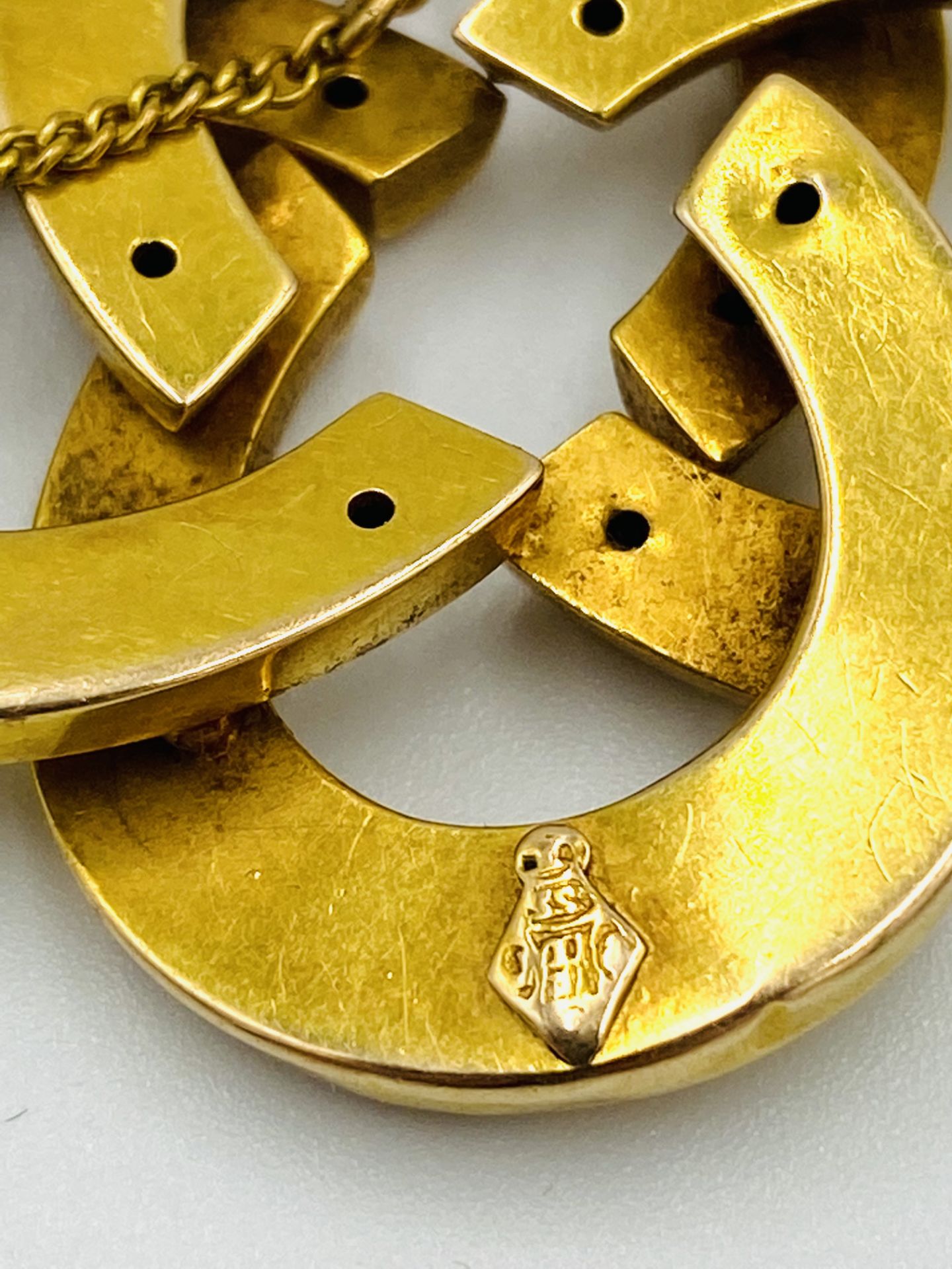 Yellow metal brooch/pendant - Image 3 of 4