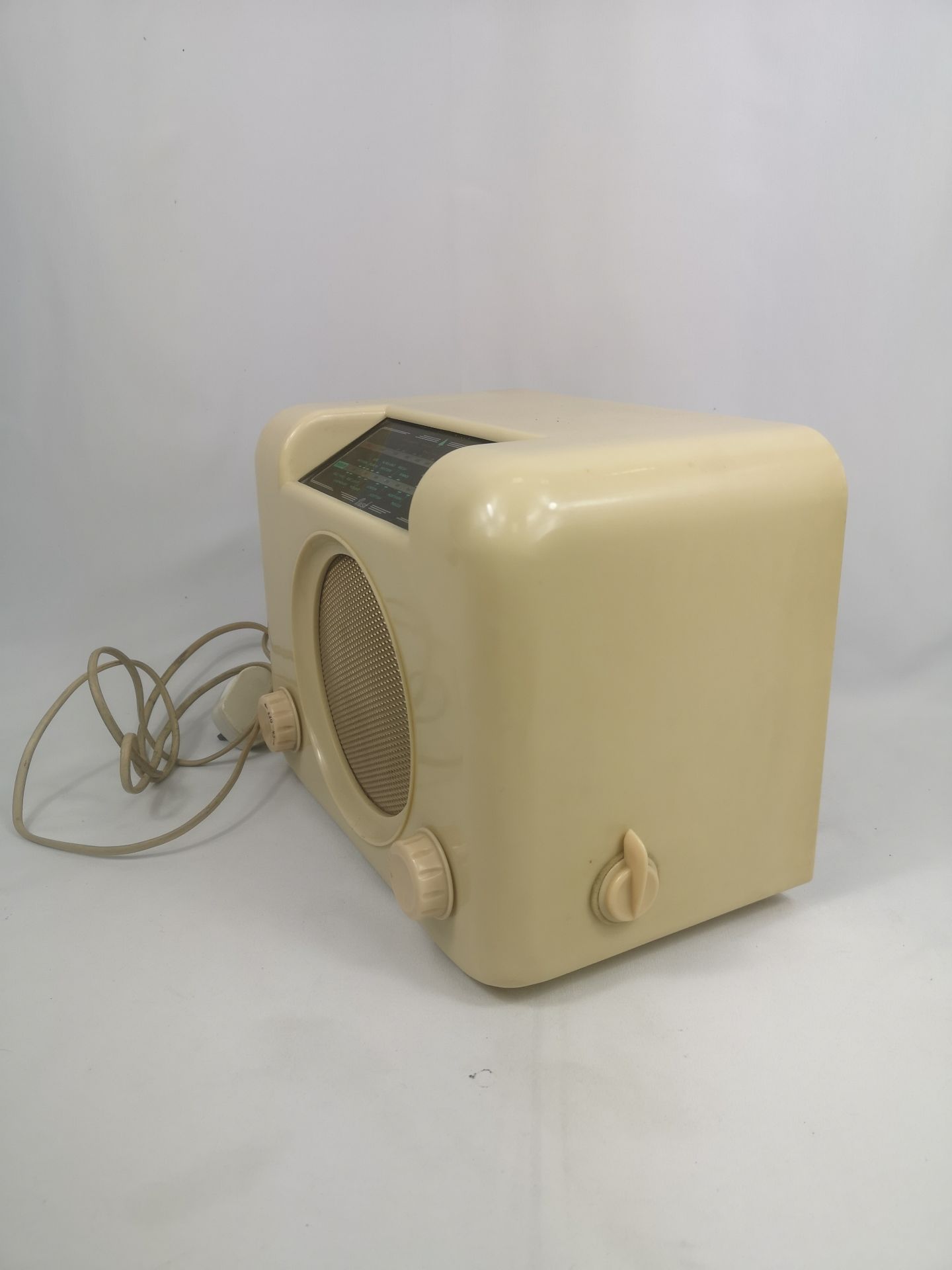 Bush bakelite radio - Image 4 of 5