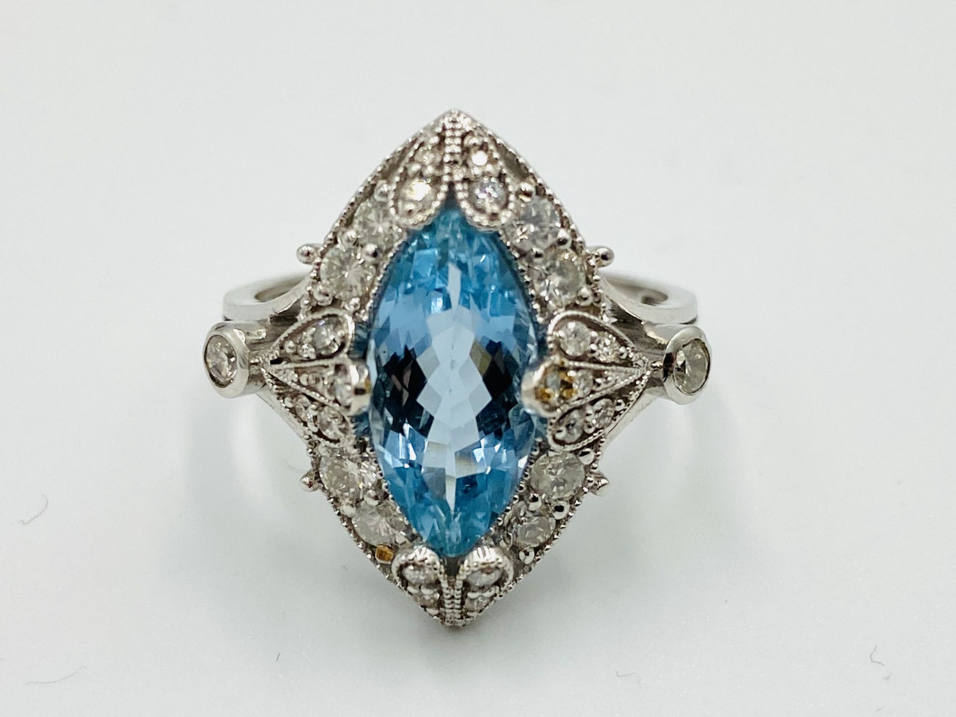 I8ct white gold, aquamarine and diamond ring